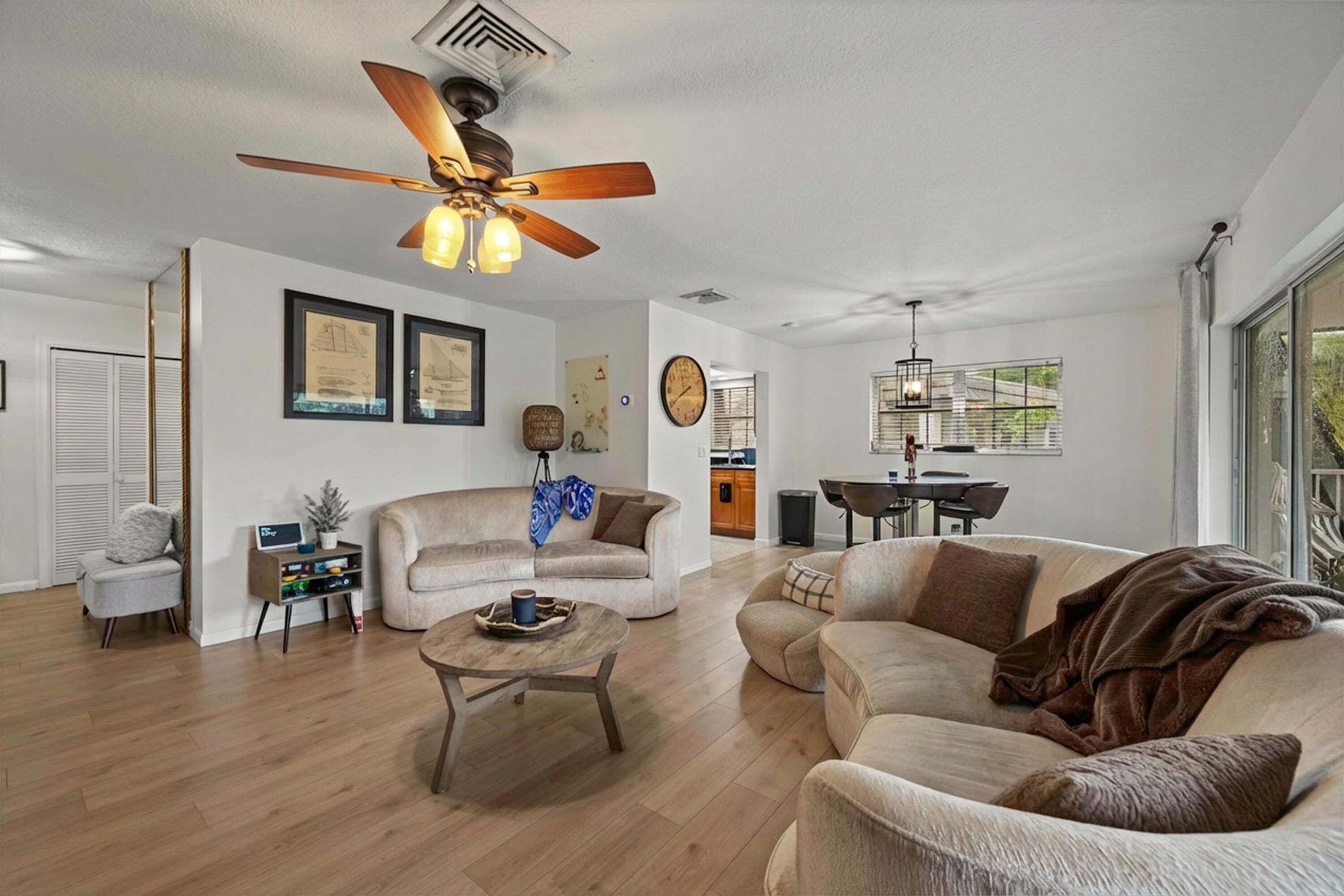 404 Pine Tree Court 6