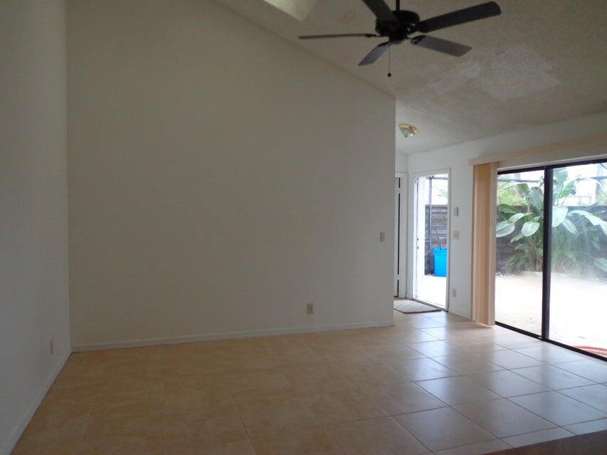1167 Periwinkle Place
