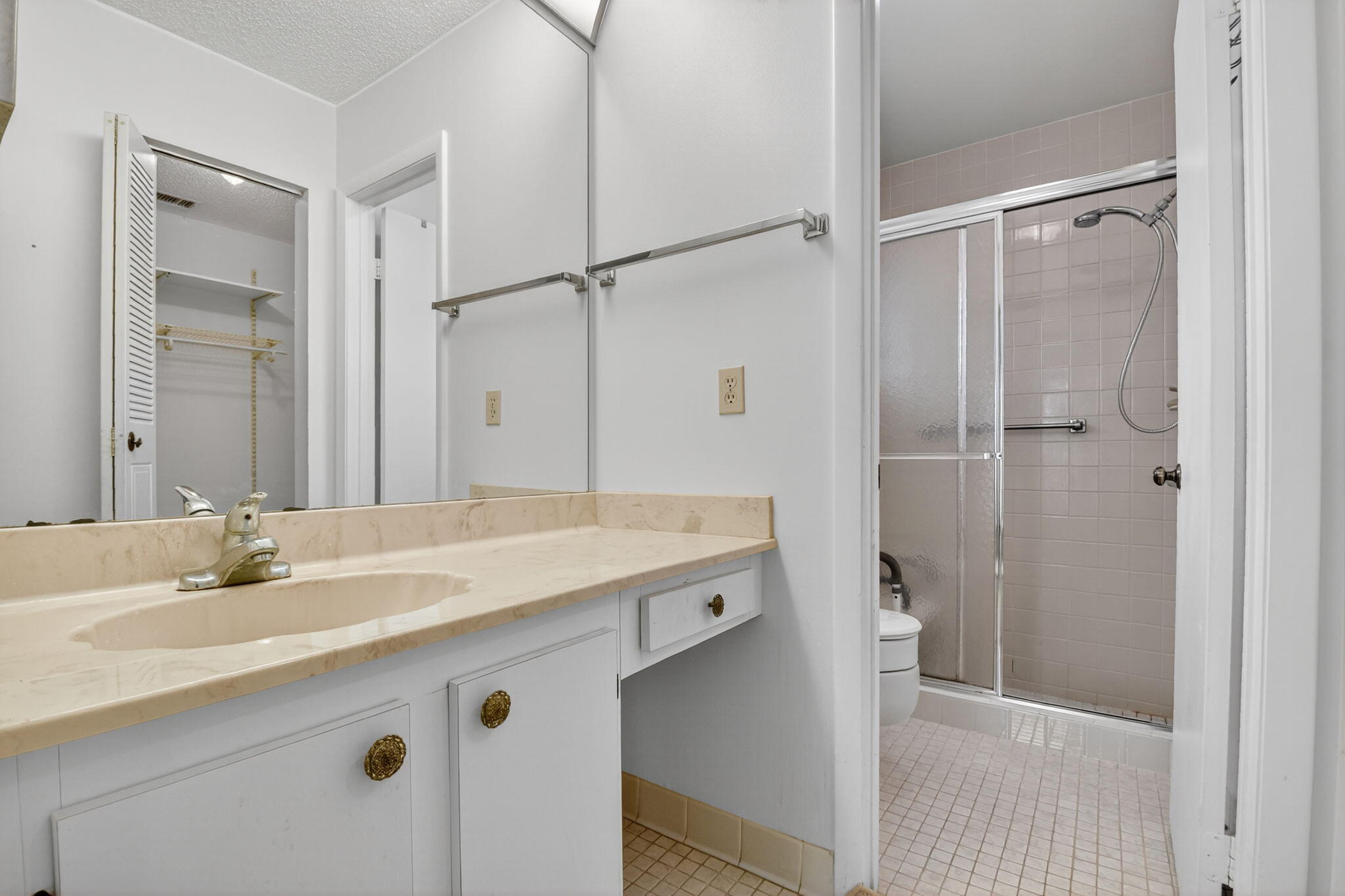 6262 Tall Cypress Circle