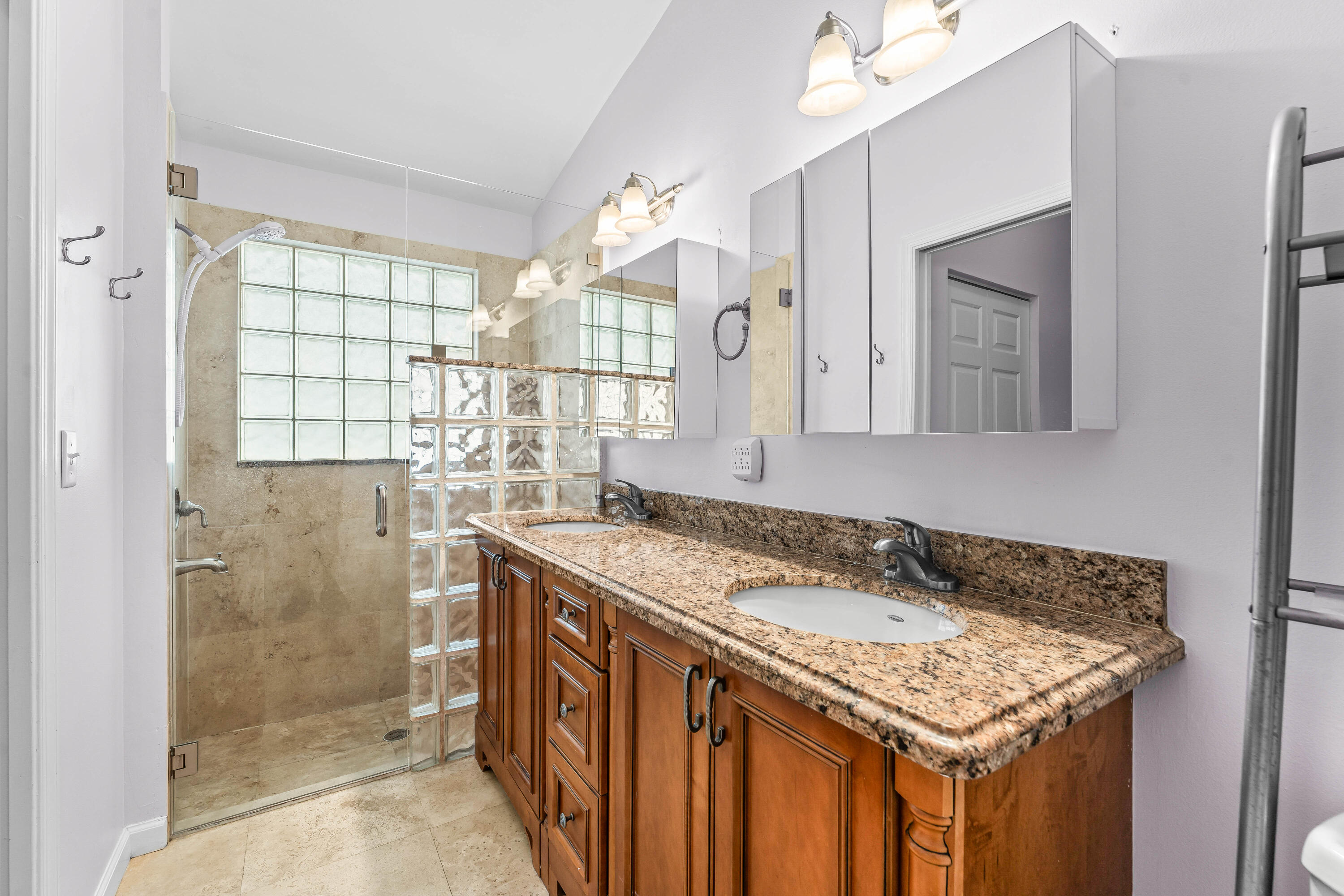 12119 Sunset Point Circle
