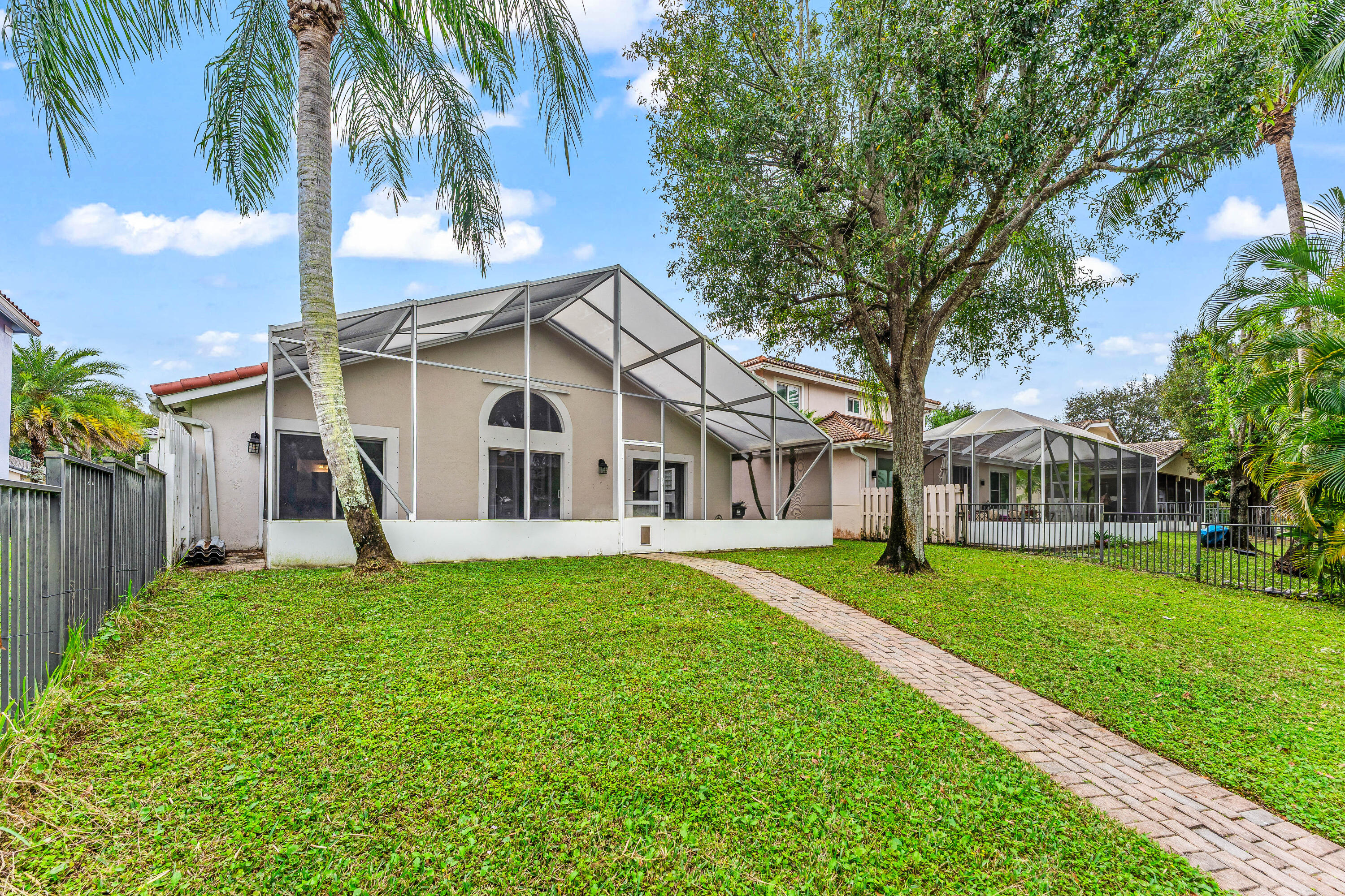 12119 Sunset Point Circle
