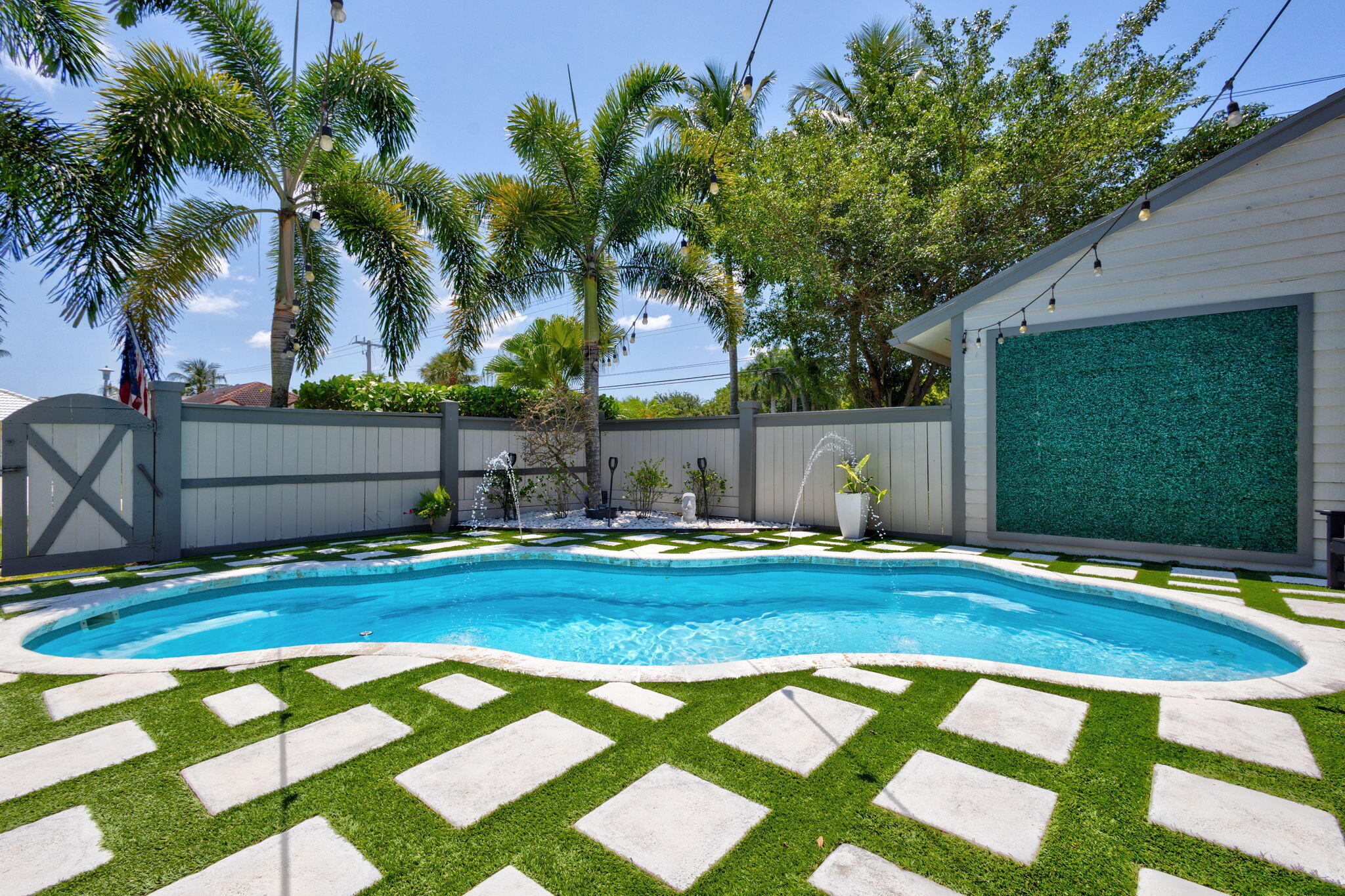 13400 Bedford Mews Court