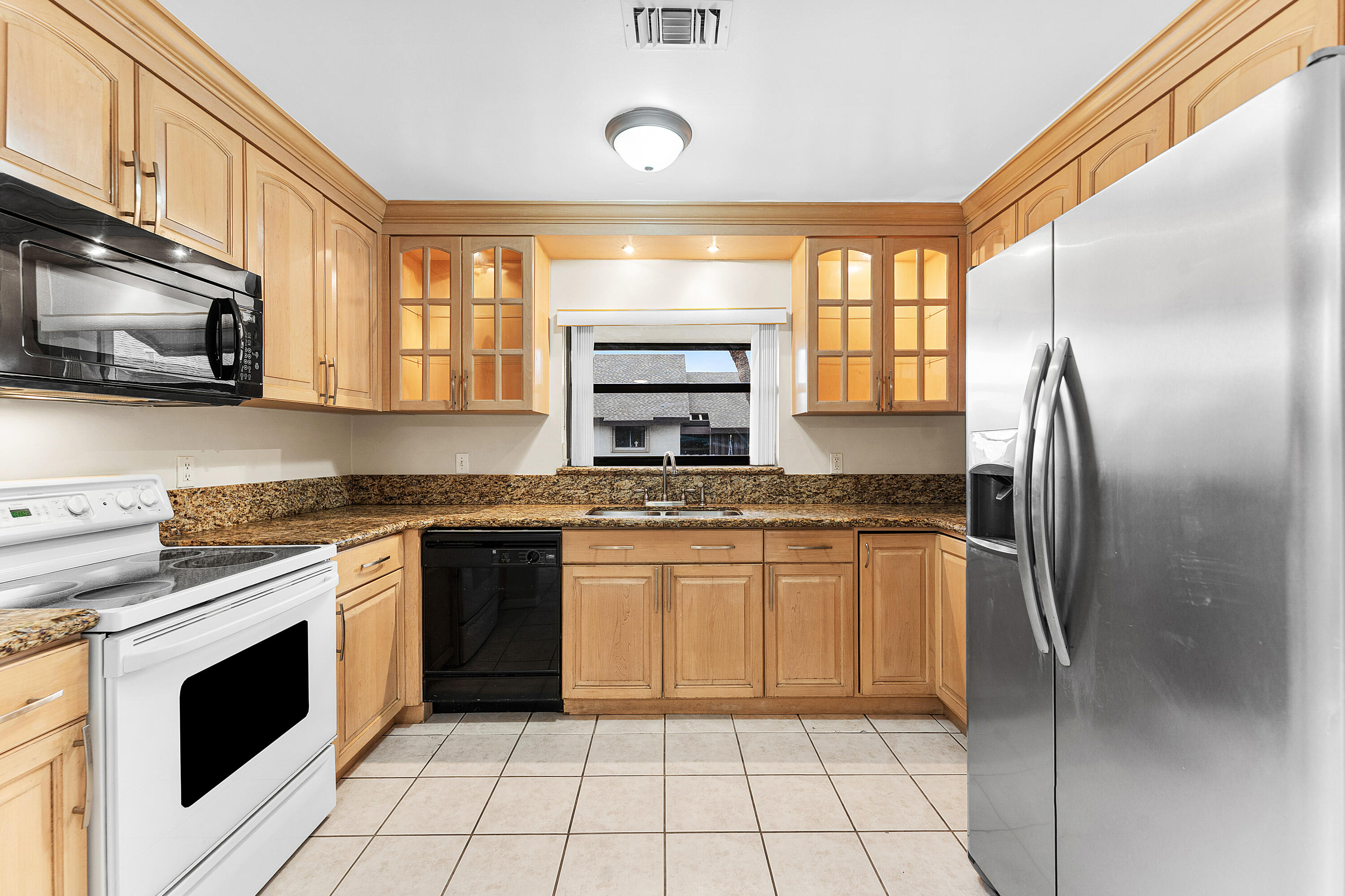 1593 Cabot Lane 8