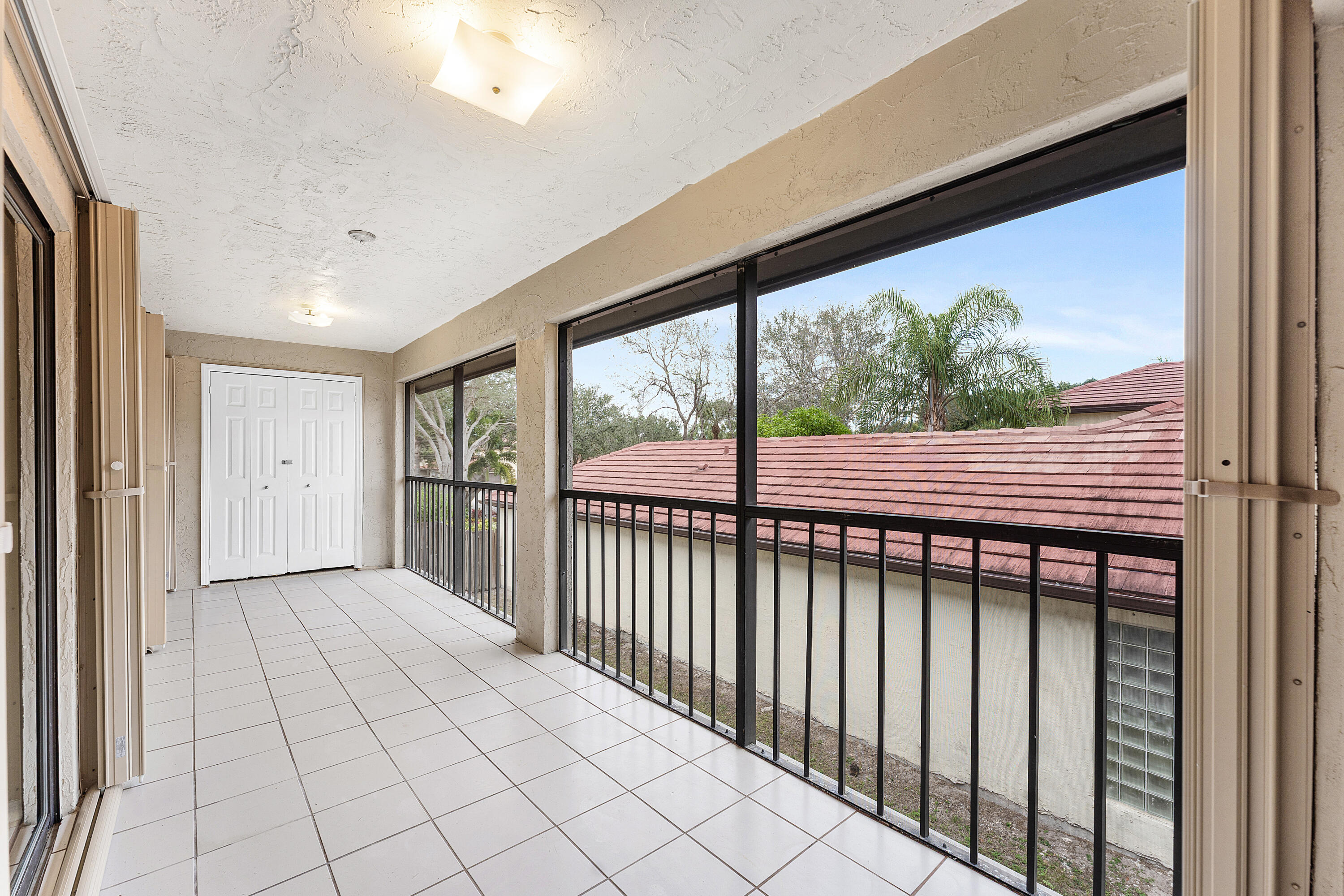 1593 Cabot Lane 8