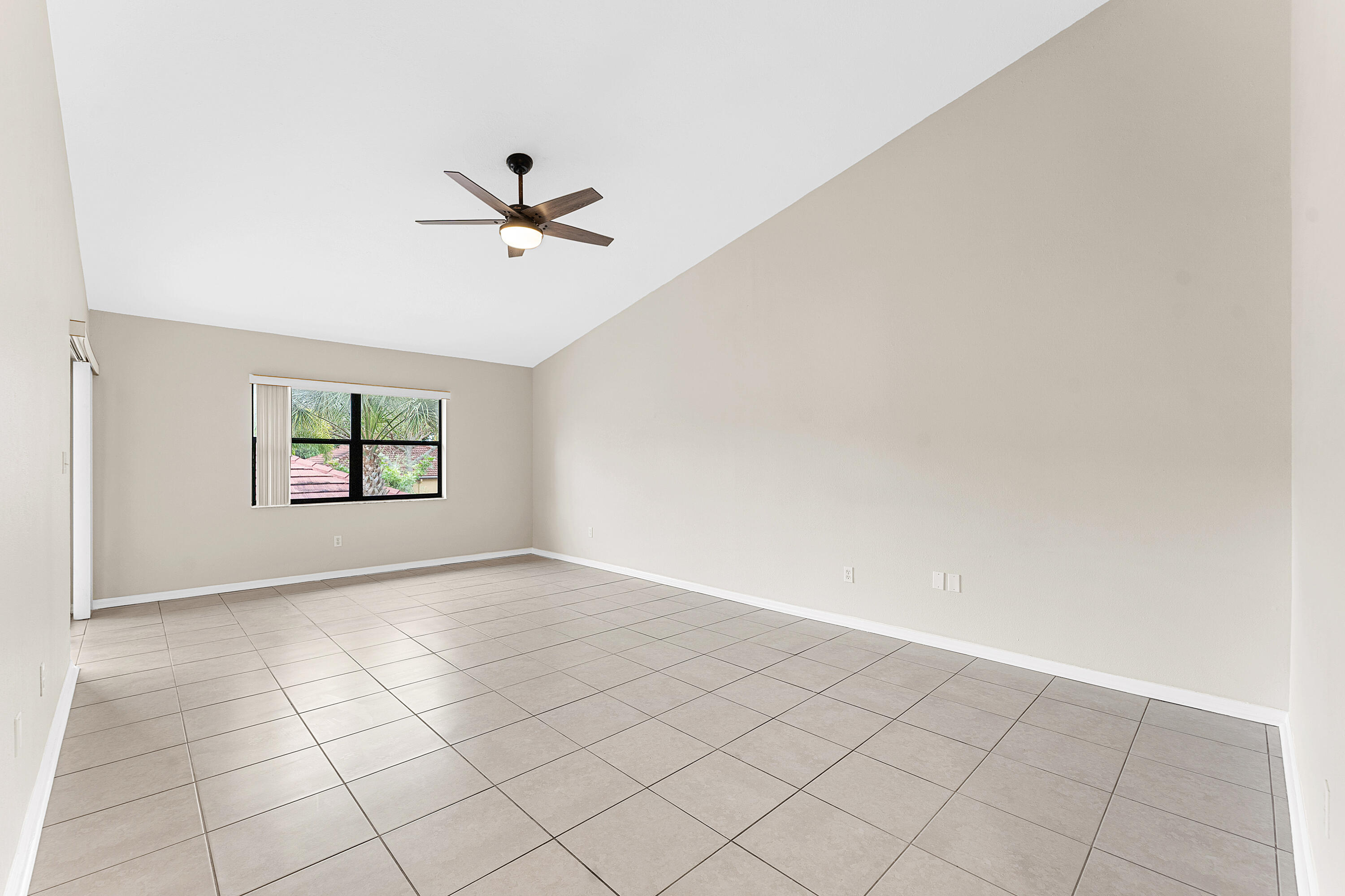 1593 Cabot Lane 8