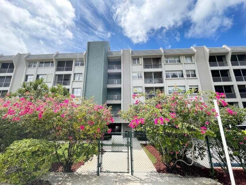 505 Spencer Drive 210