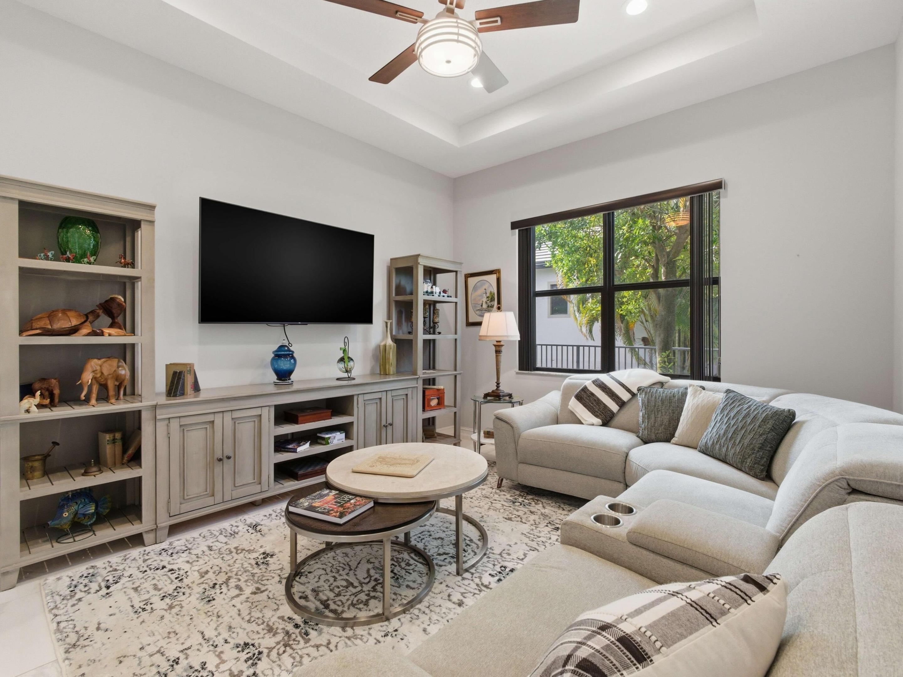 9364 Grand Prix Lane
