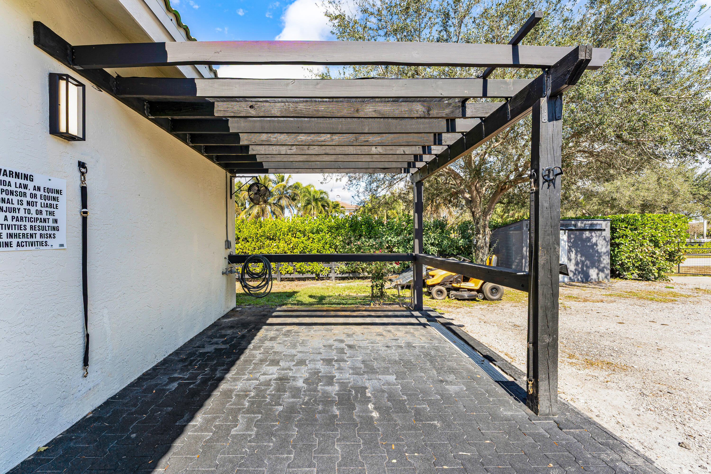14628 Draft Horse Lane Barn