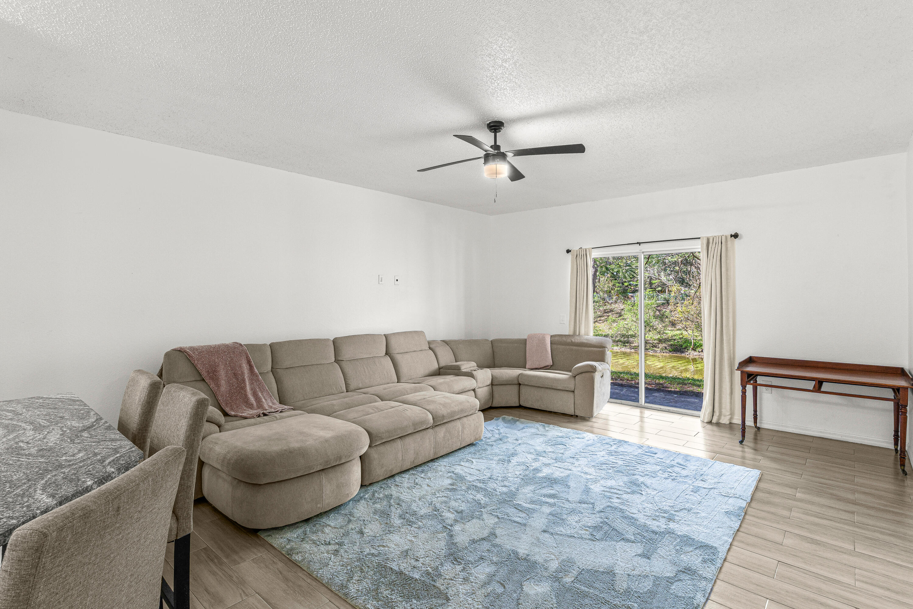 250 Crestwood Circle 102