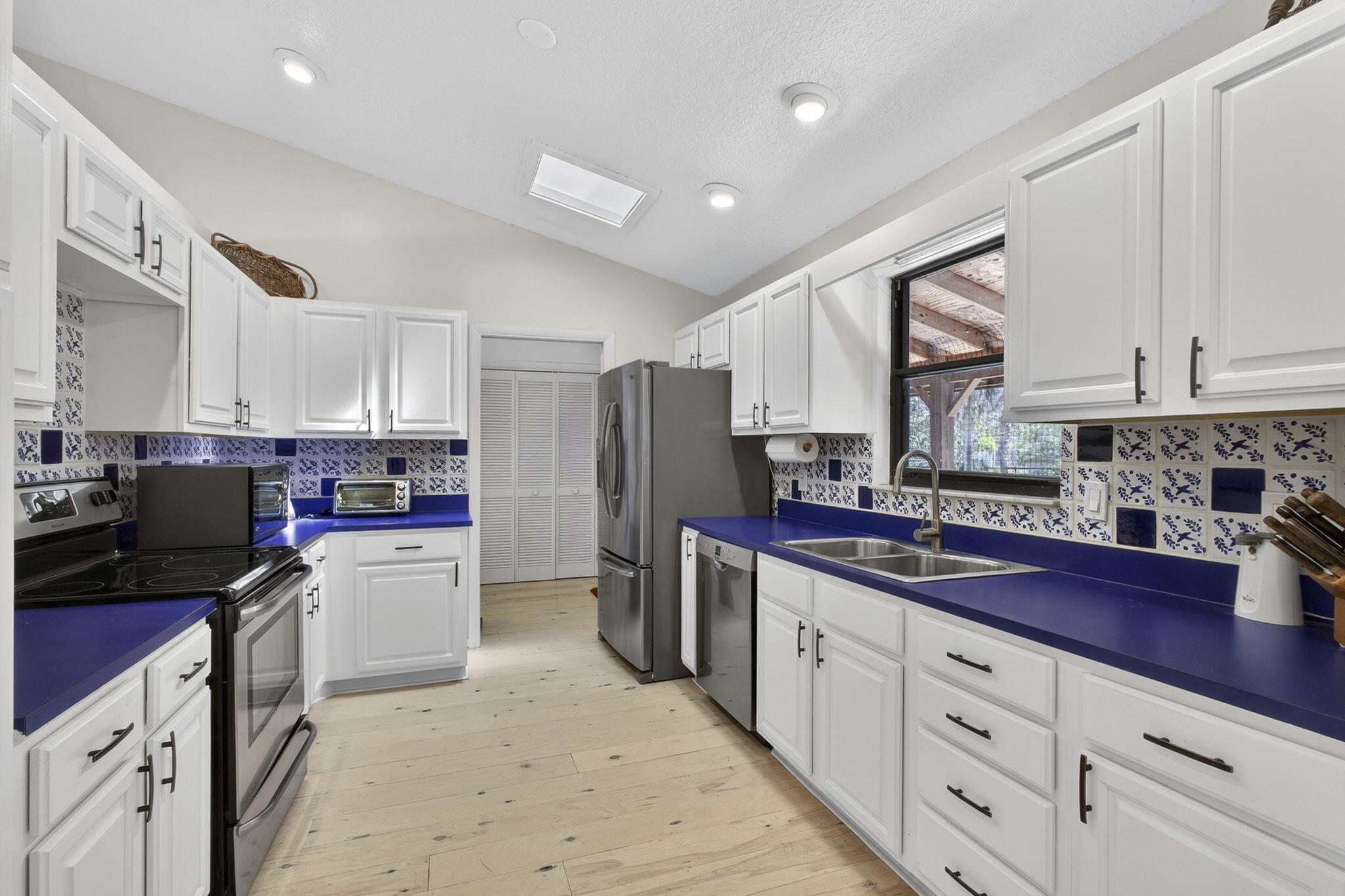 852 Cindy Drive