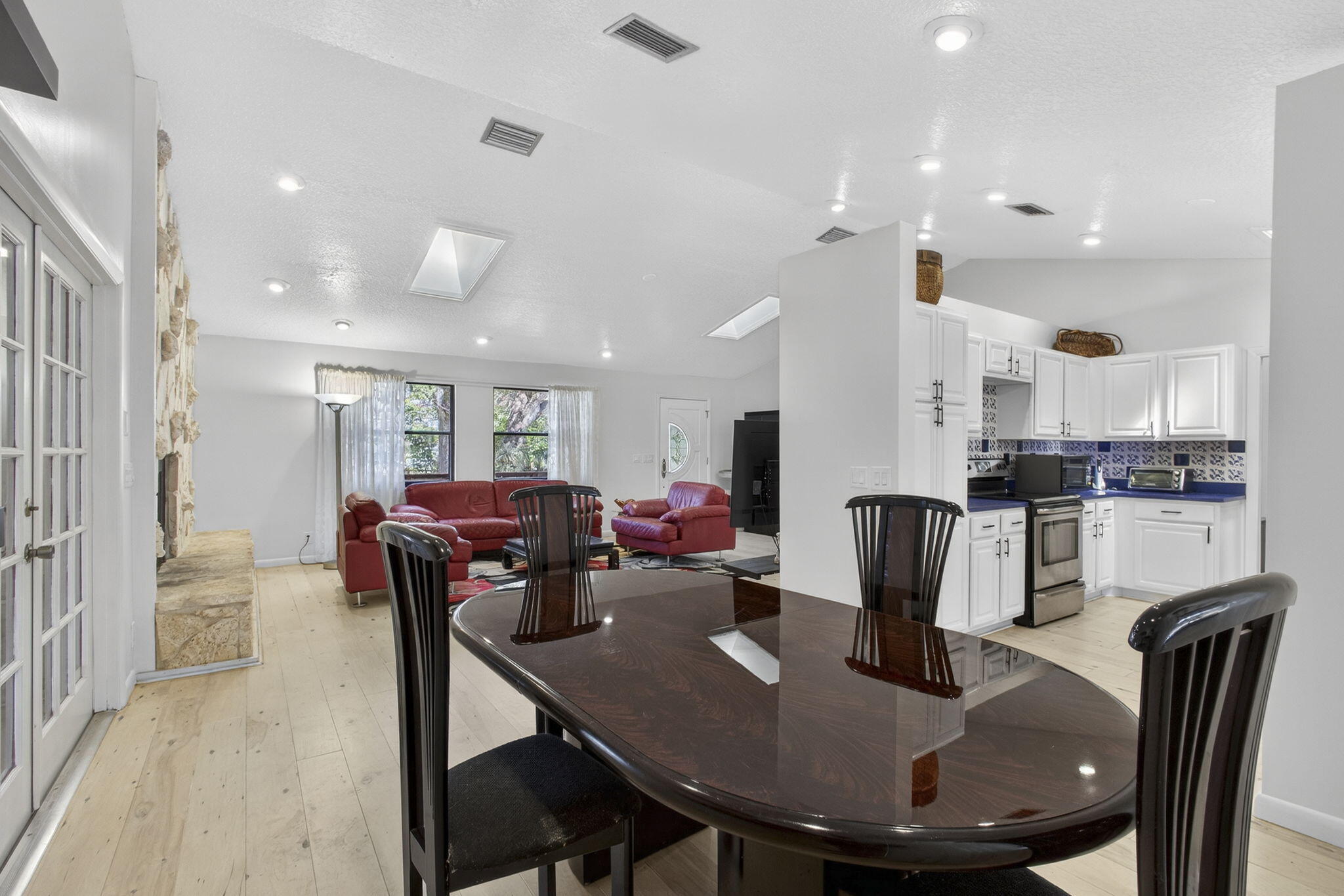 852 Cindy Drive