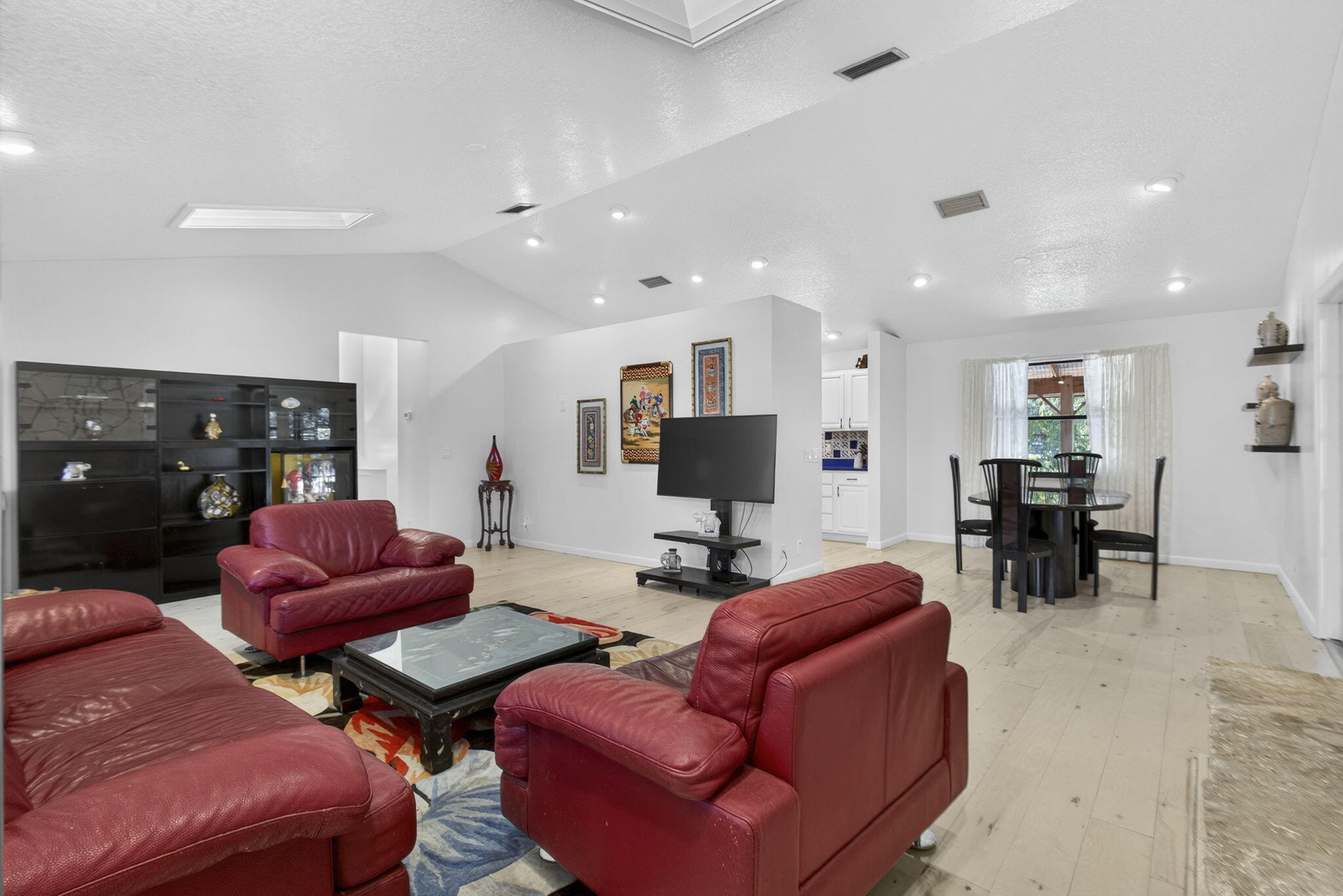 852 Cindy Drive