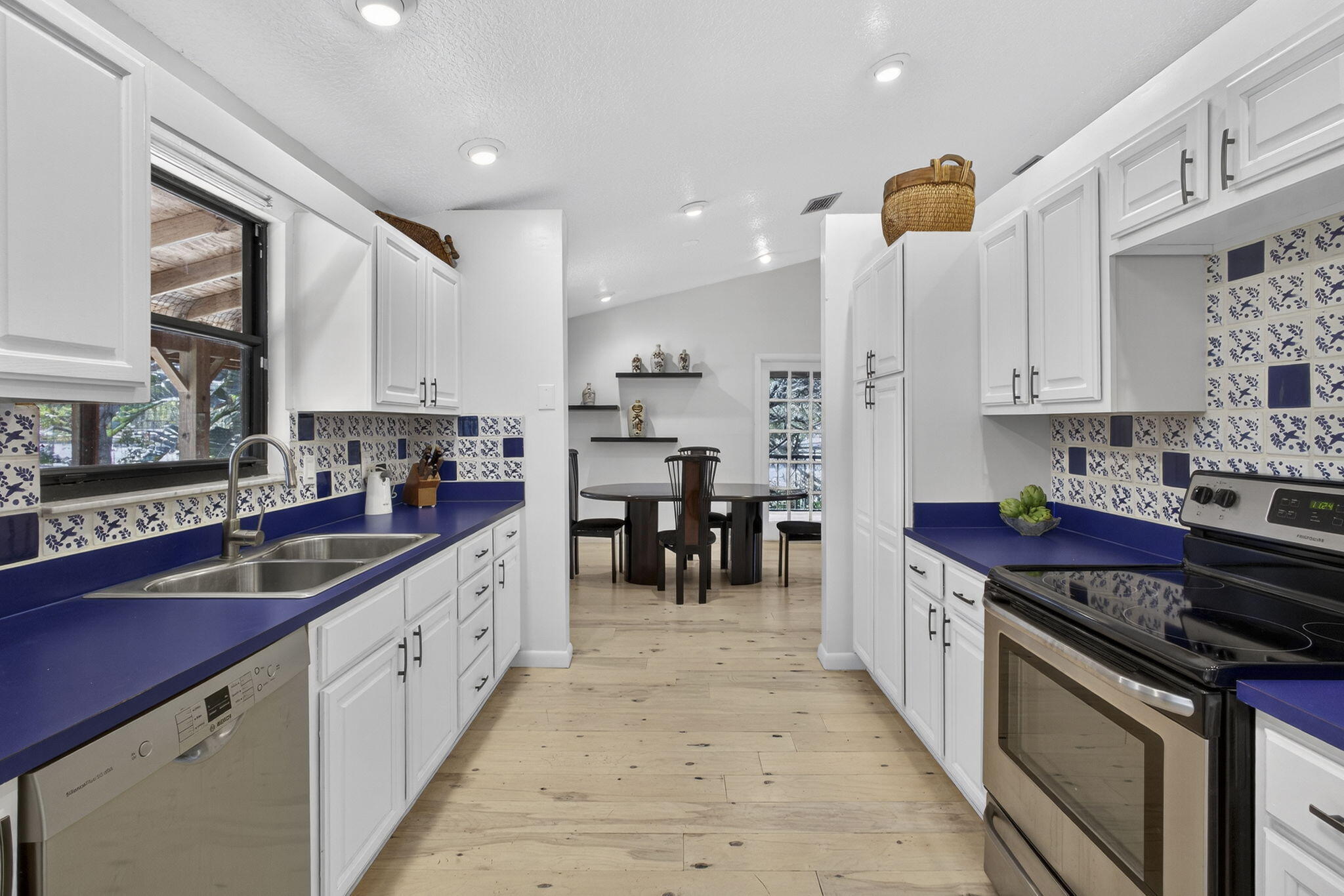 852 Cindy Drive