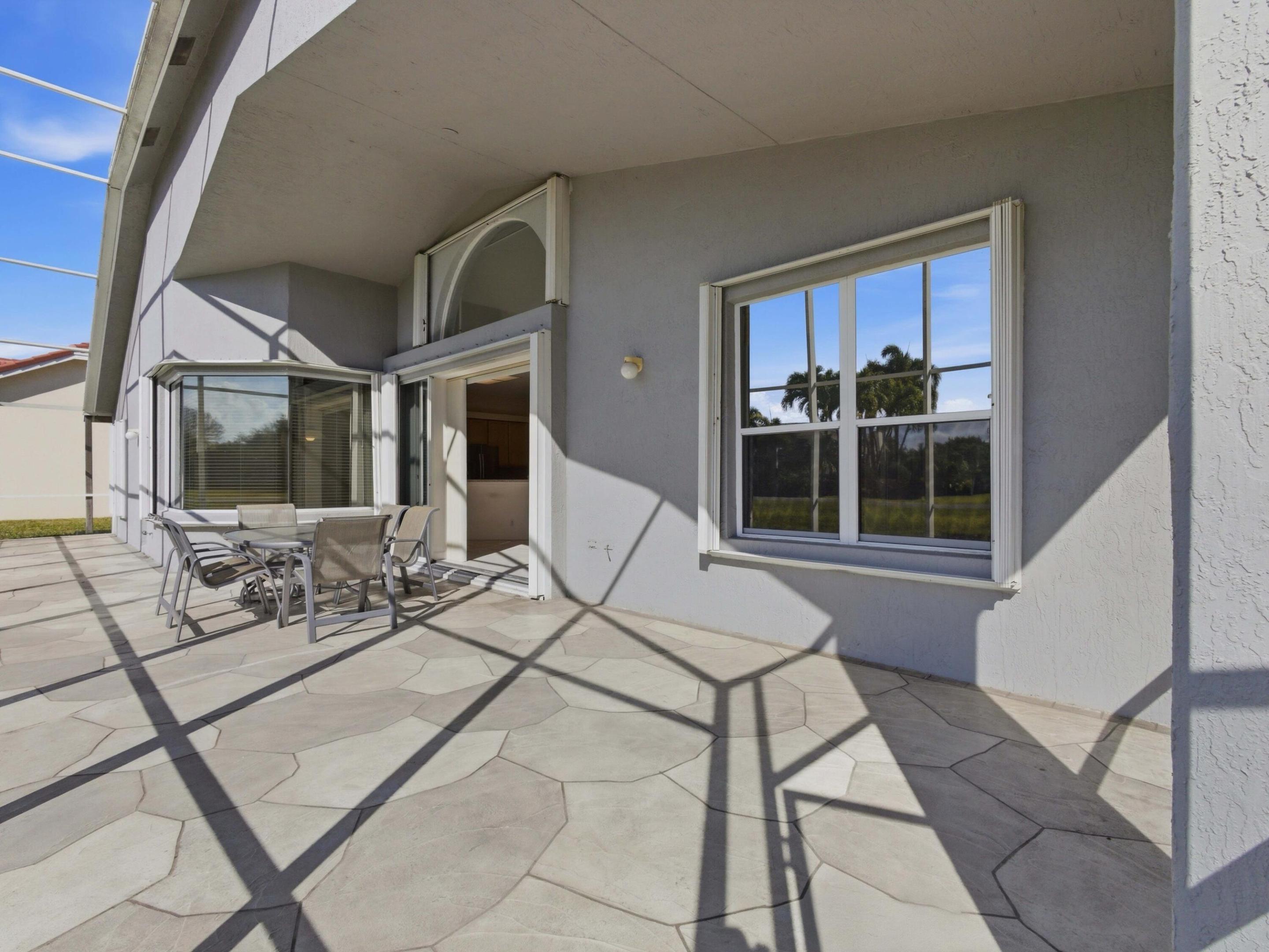 7123 Brunswick Circle