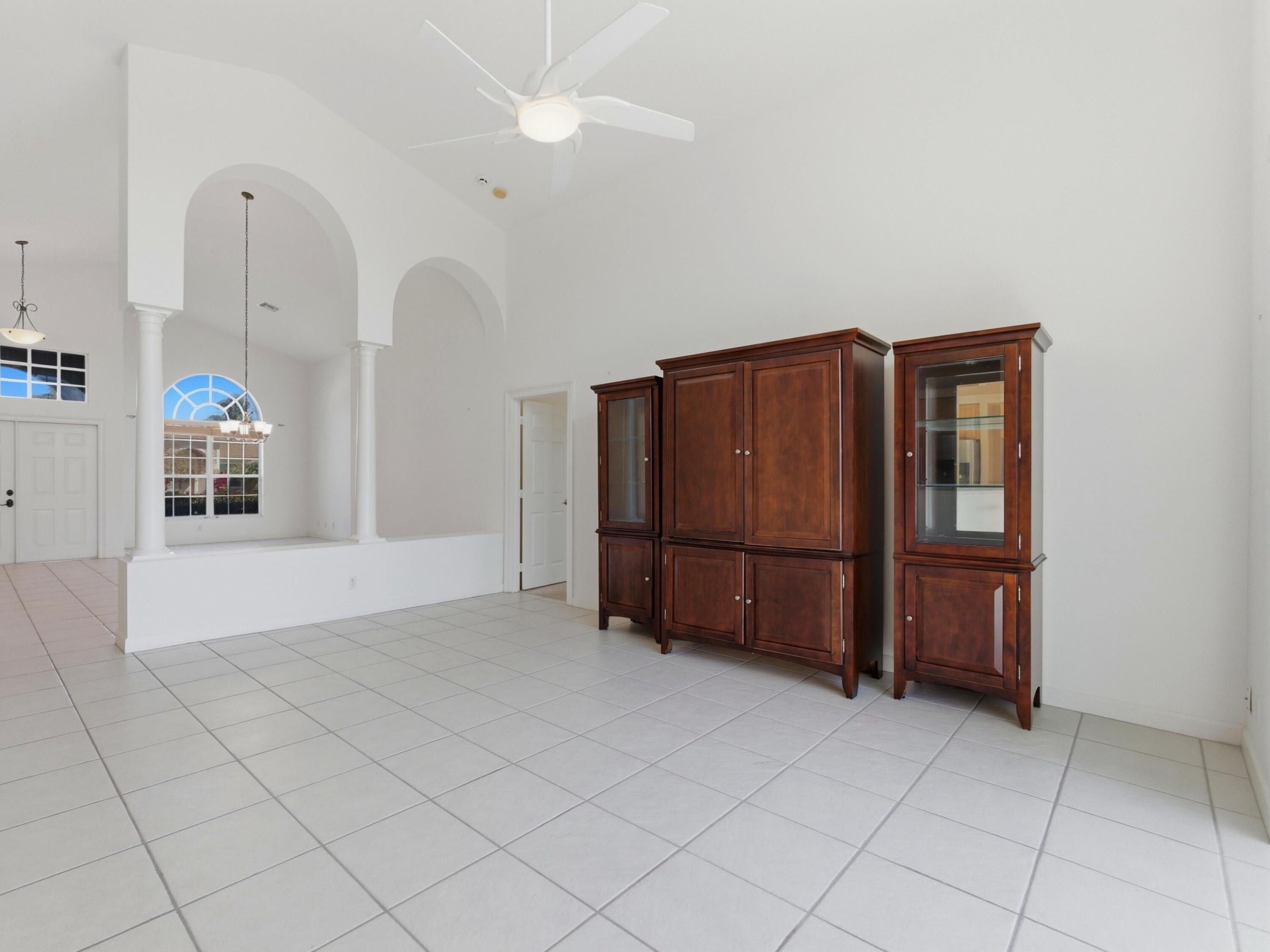 7123 Brunswick Circle