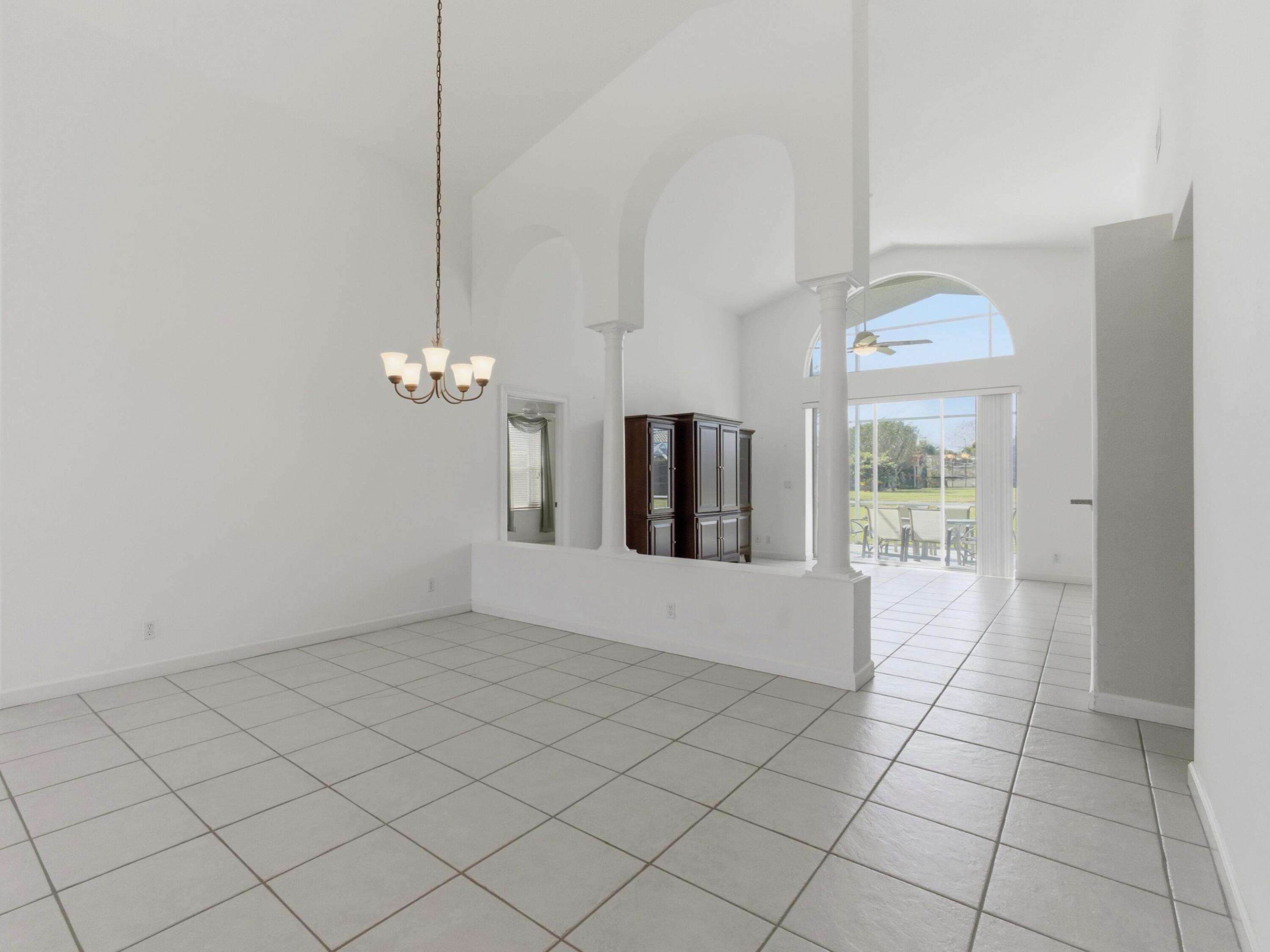 7123 Brunswick Circle