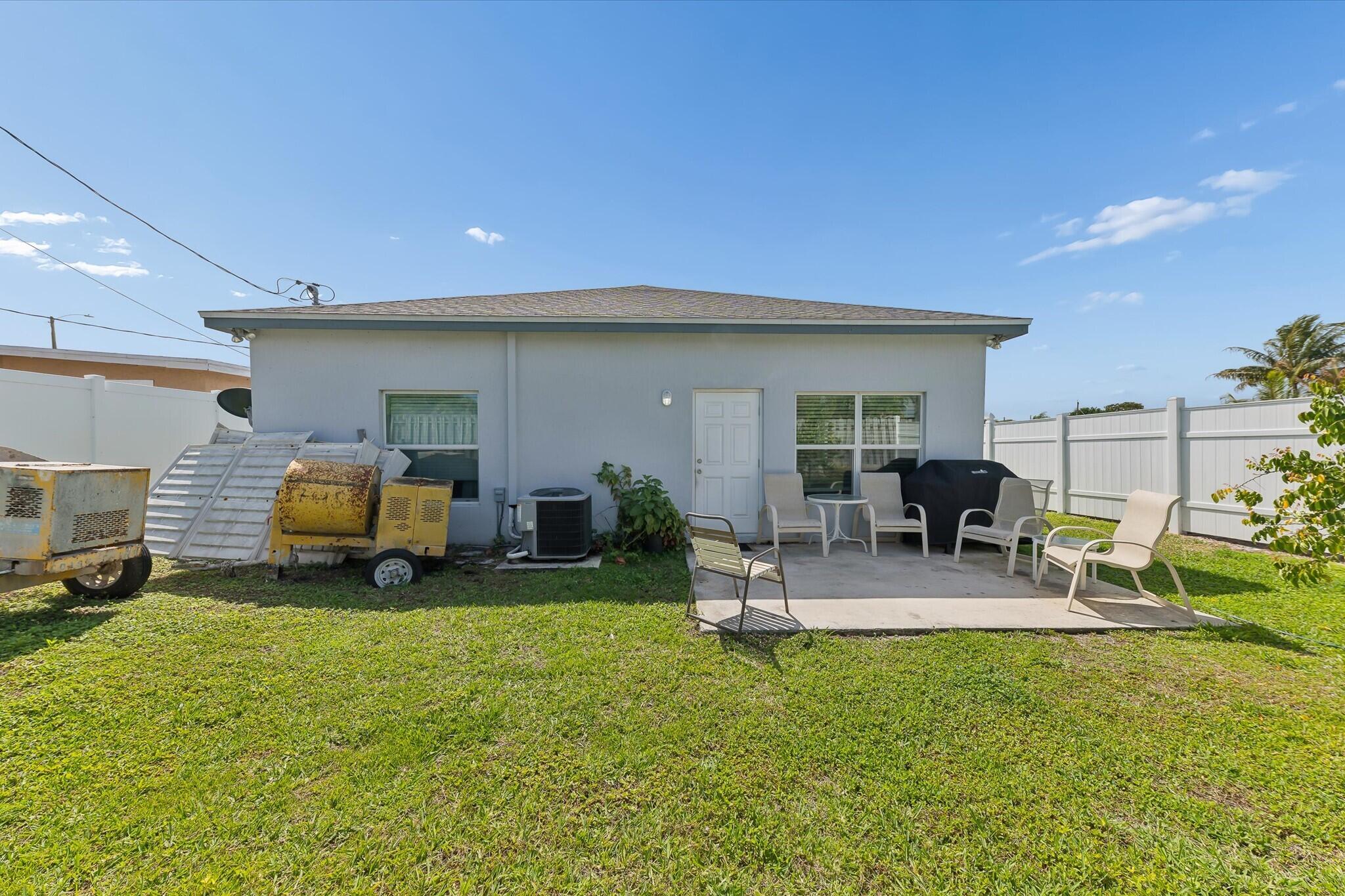 525 NW 12th Avenue