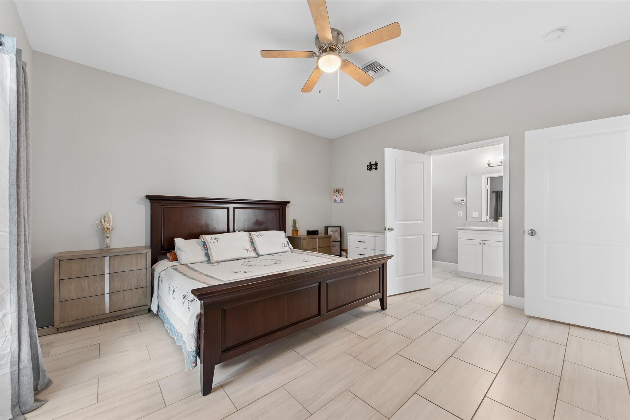 525 NW 12th Avenue