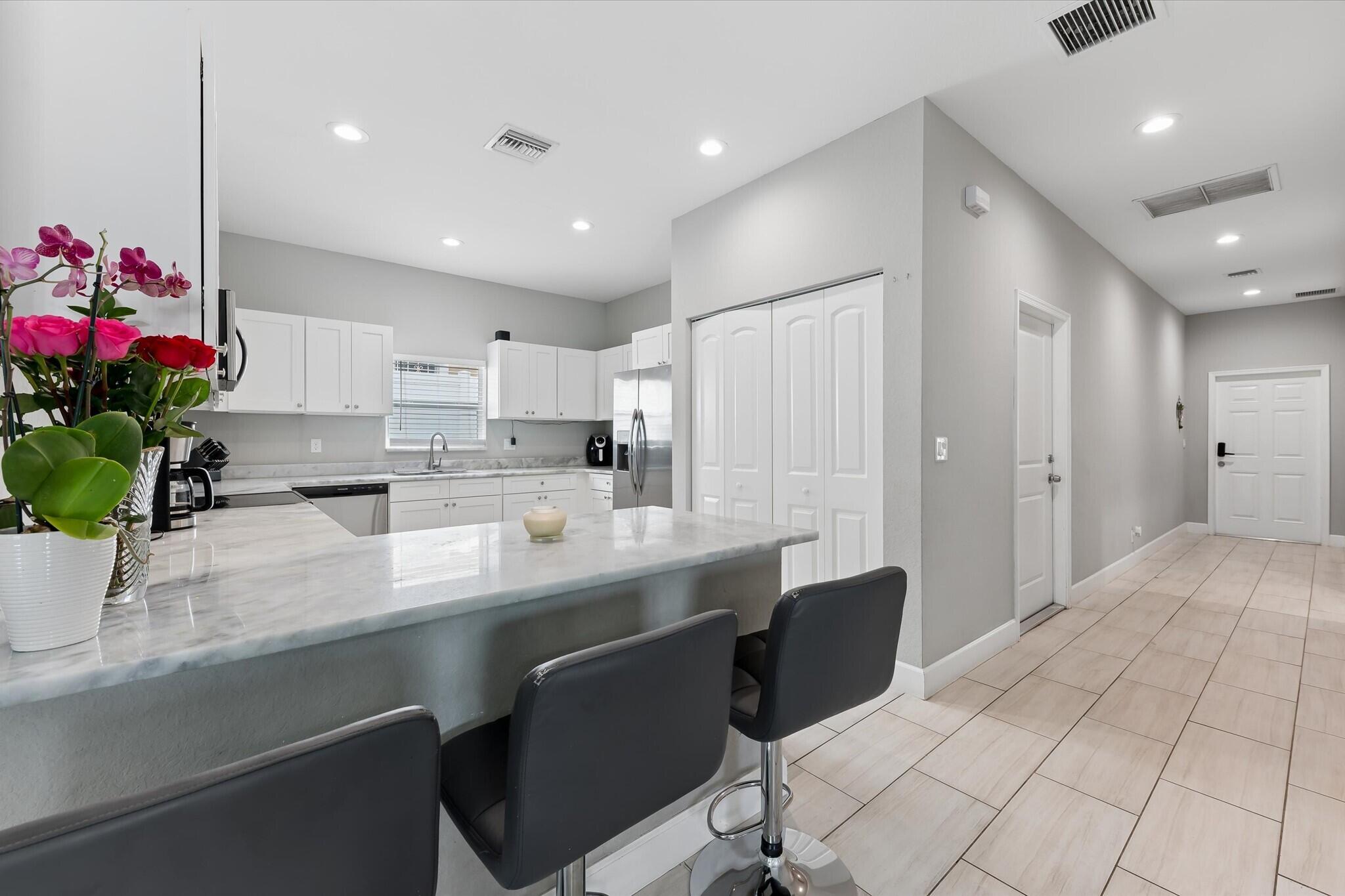 525 NW 12th Avenue