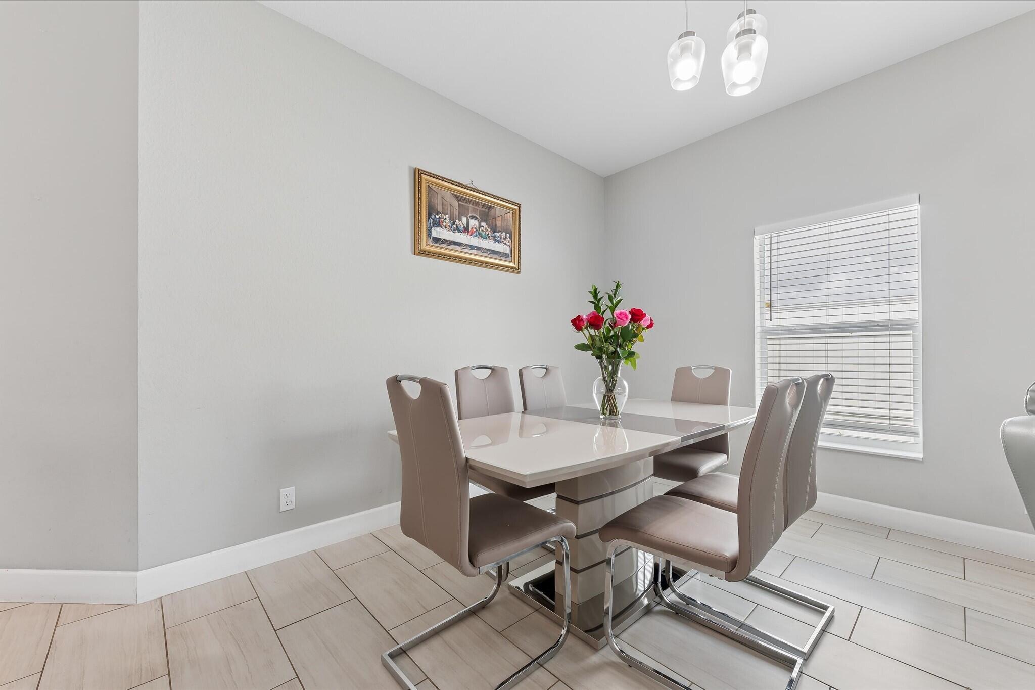 525 NW 12th Avenue