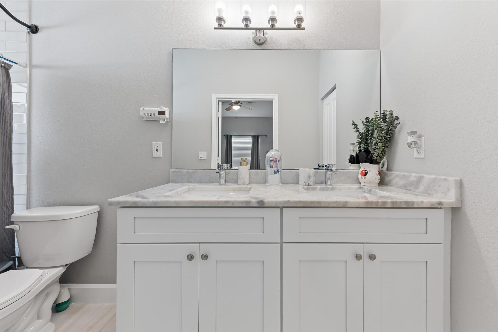 525 NW 12th Avenue