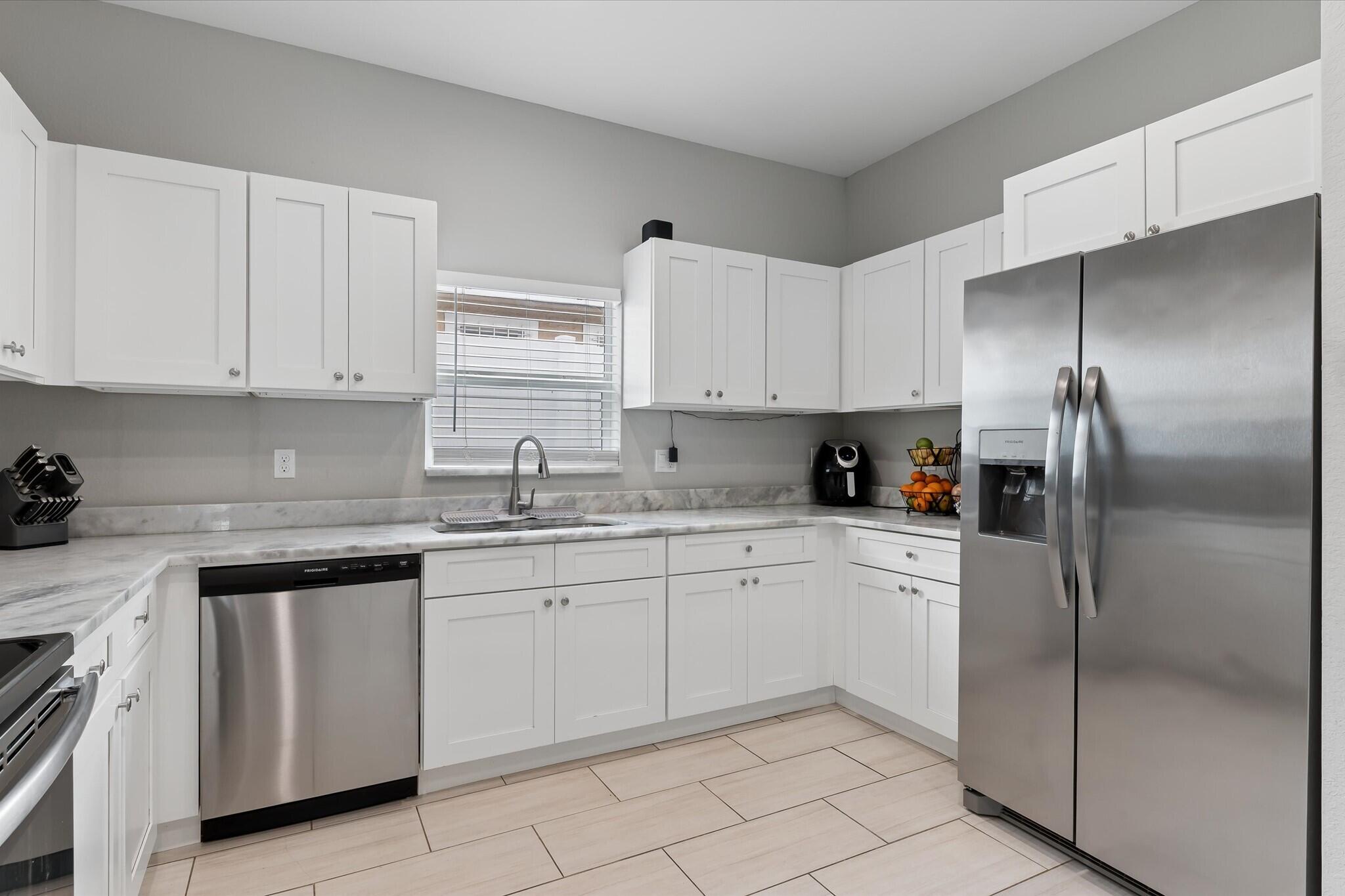 525 NW 12th Avenue