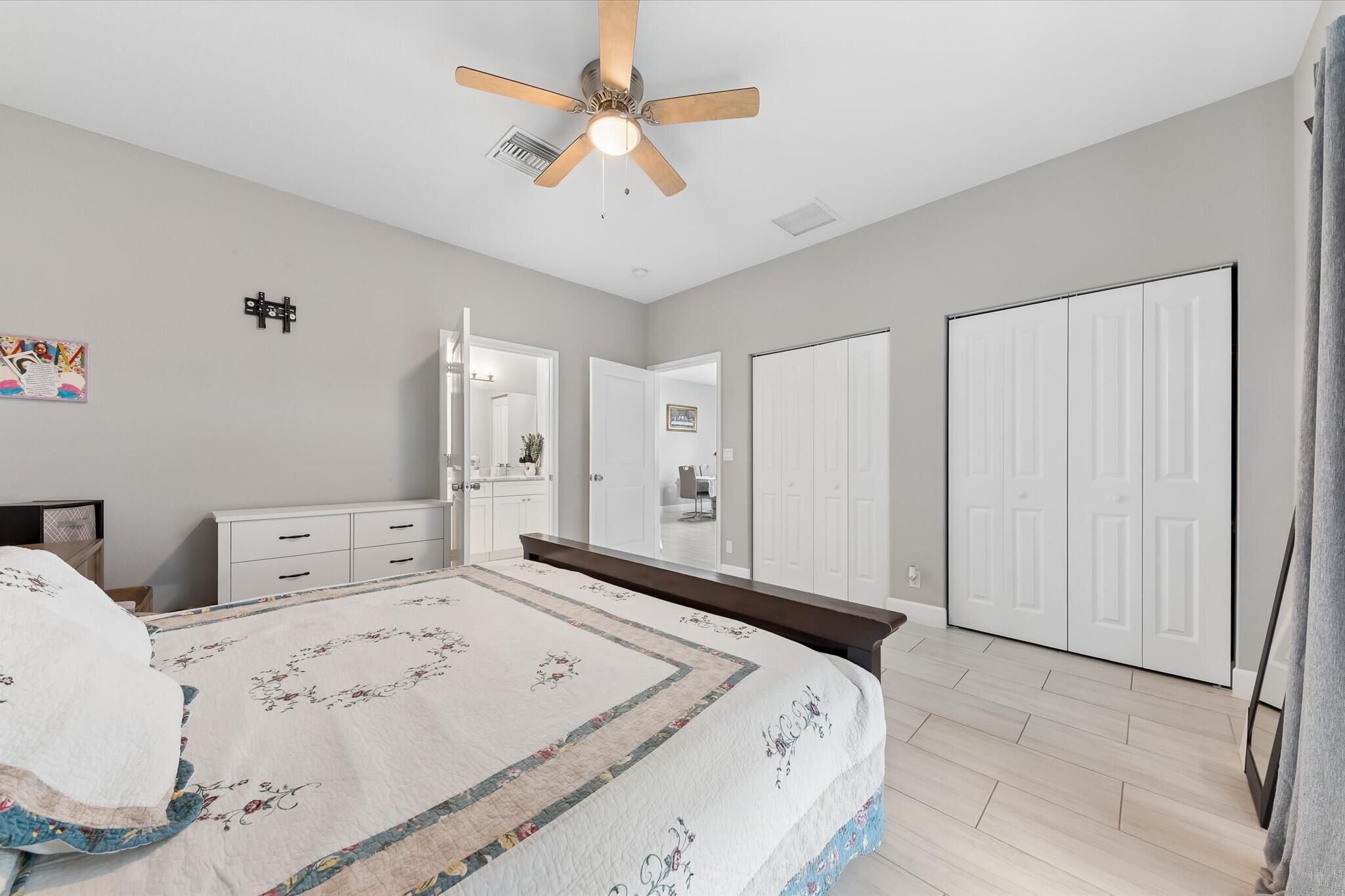 525 NW 12th Avenue