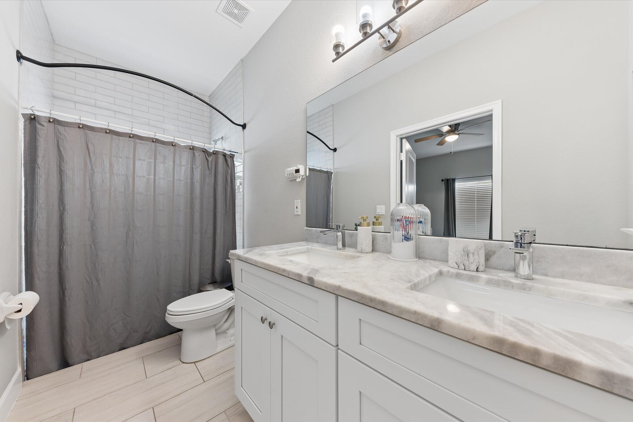 525 NW 12th Avenue