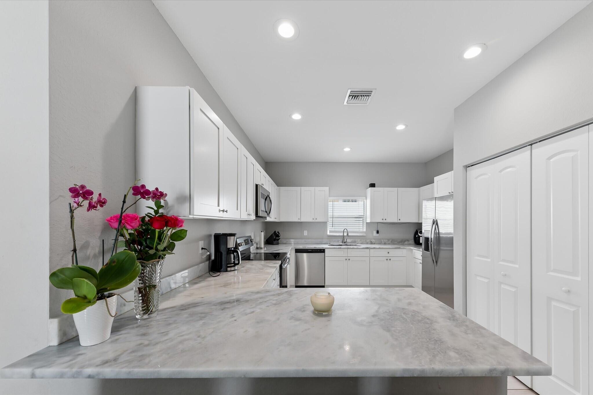 525 NW 12th Avenue