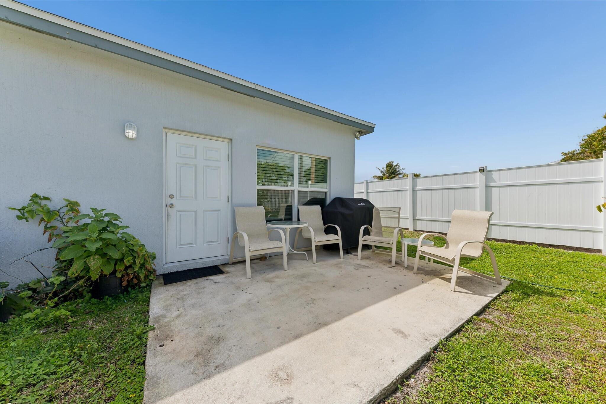 525 NW 12th Avenue