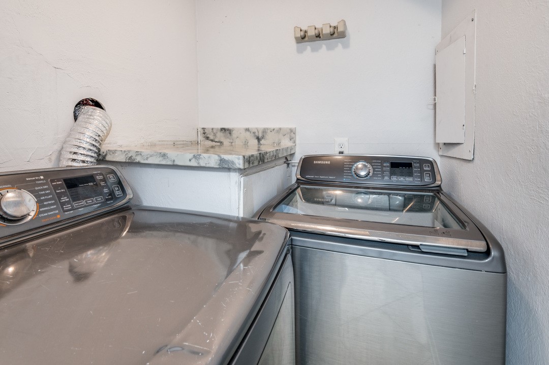 2108 Warnford