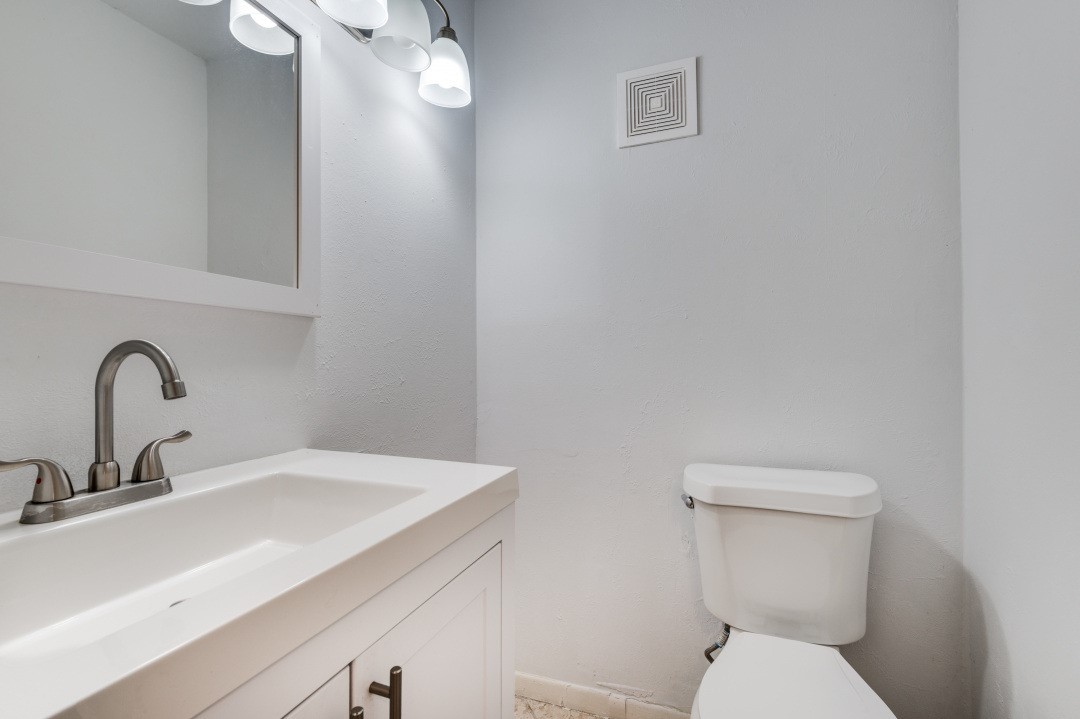 2108 Warnford