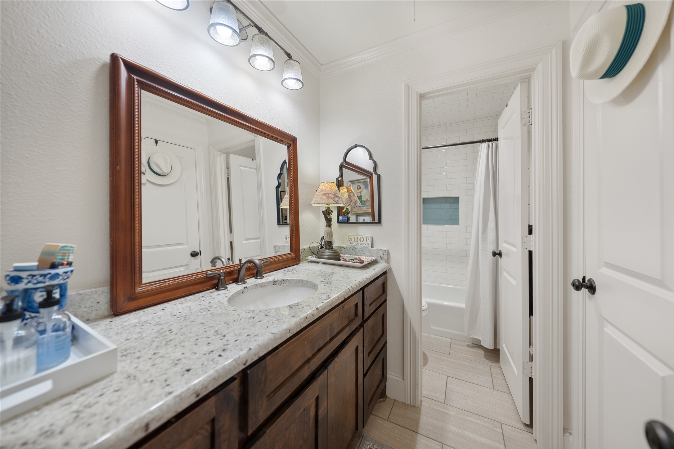 3217 Rolling Knoll Drive