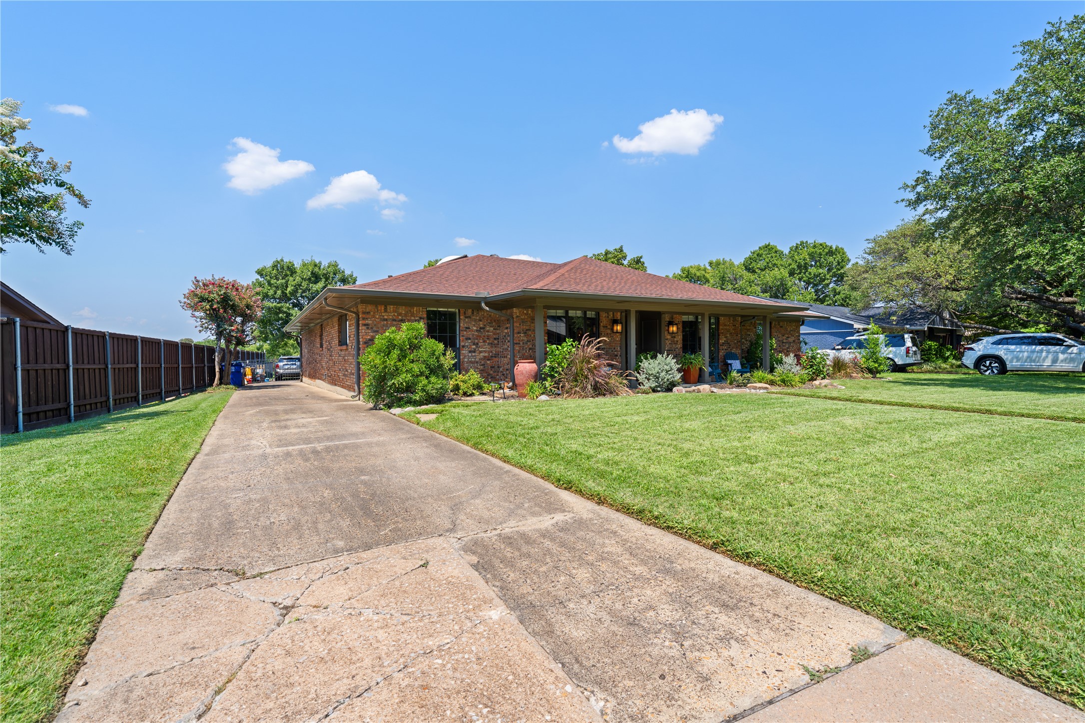 3217 Rolling Knoll Drive