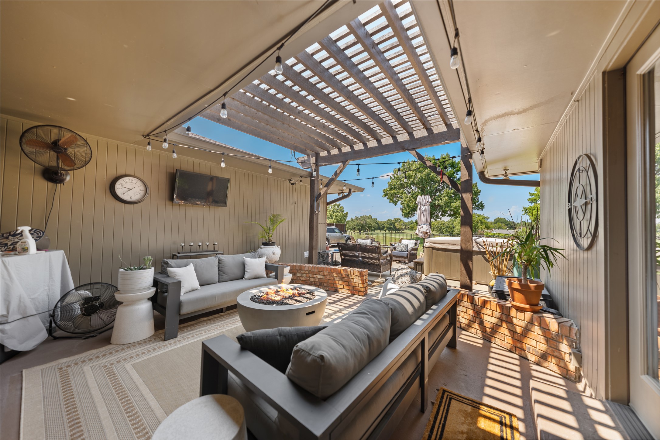 3217 Rolling Knoll Drive