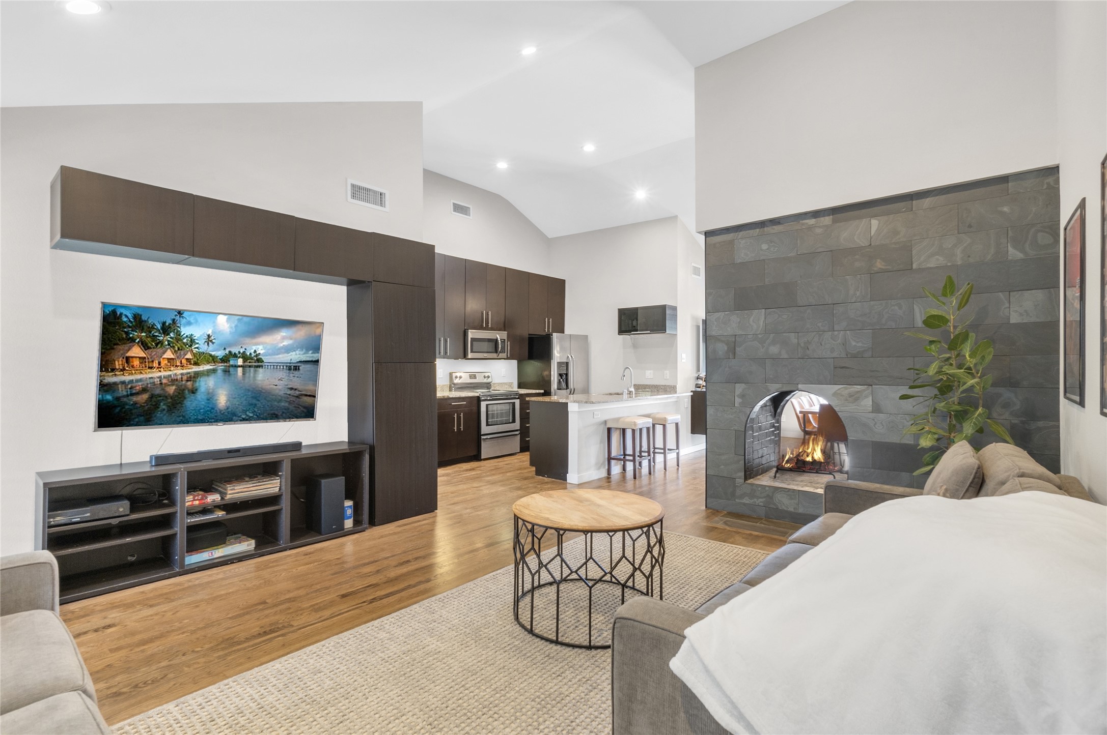 5806 Birchbrook Drive 206