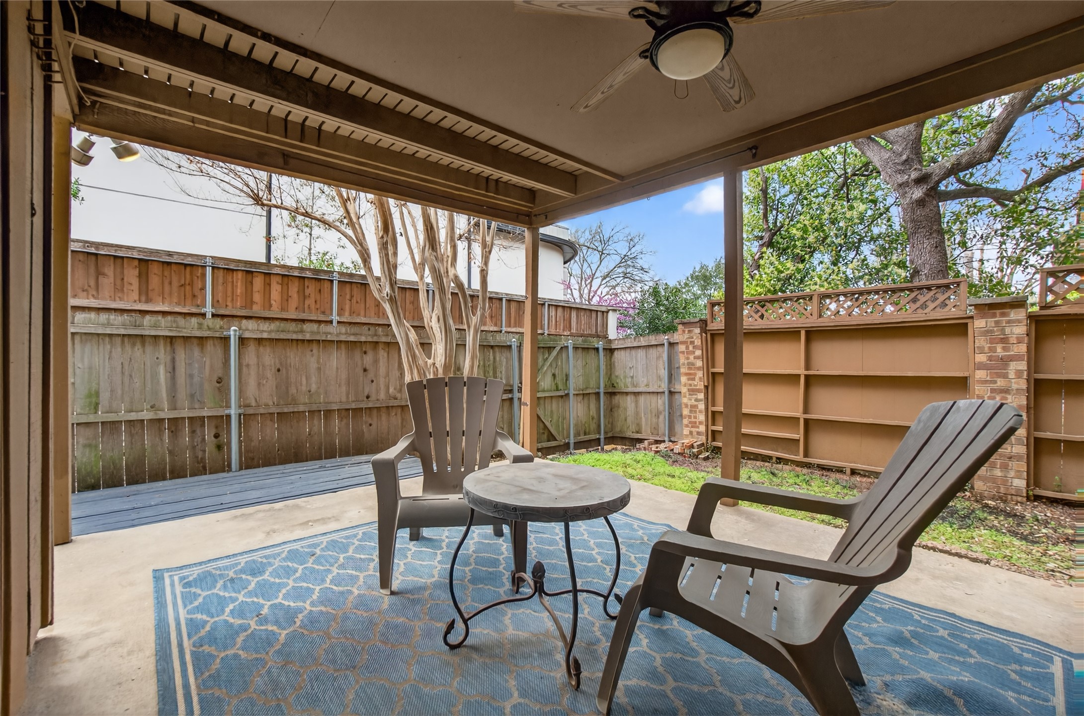 3136 Pin Oak Court