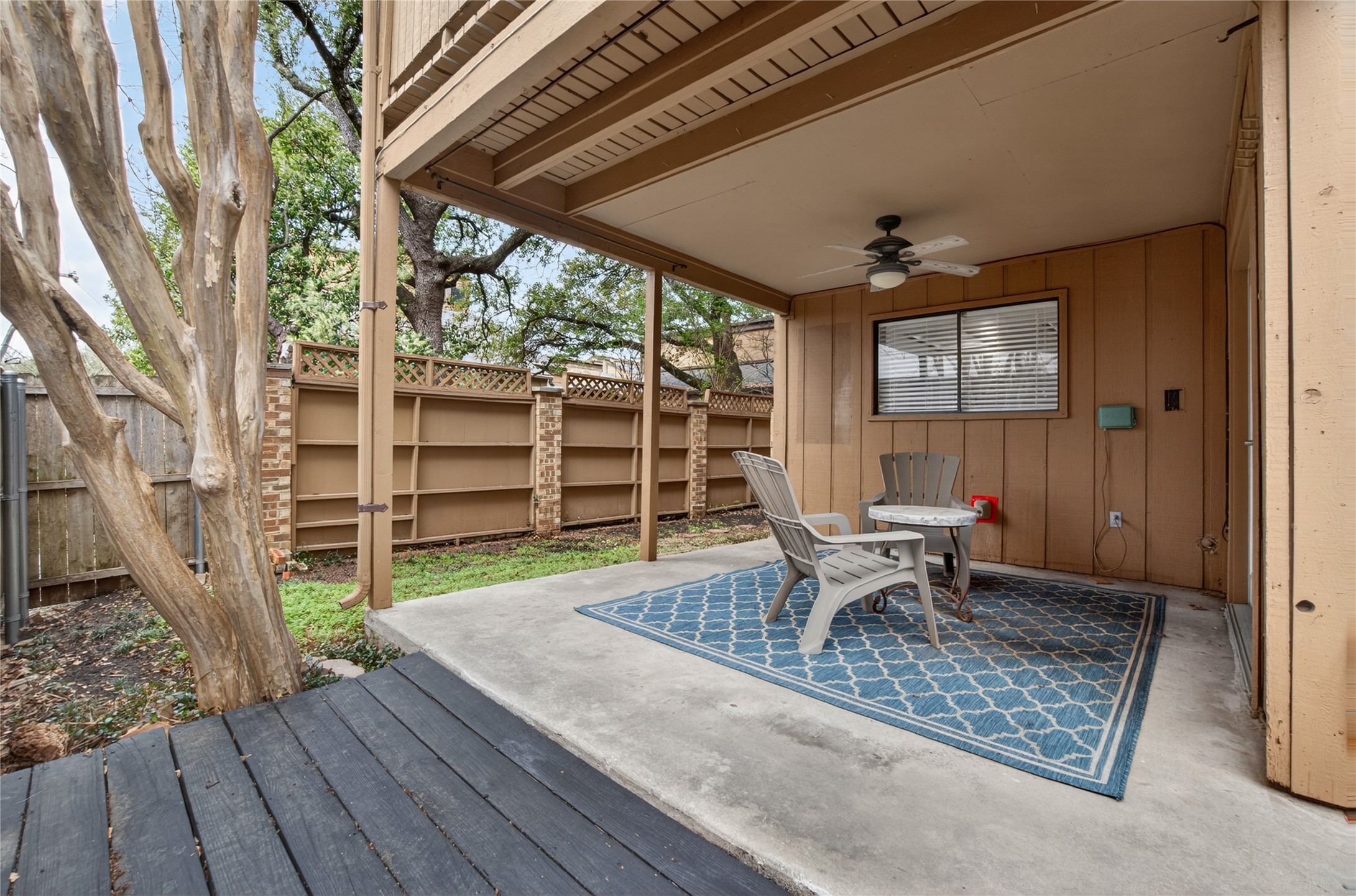 3136 Pin Oak Court