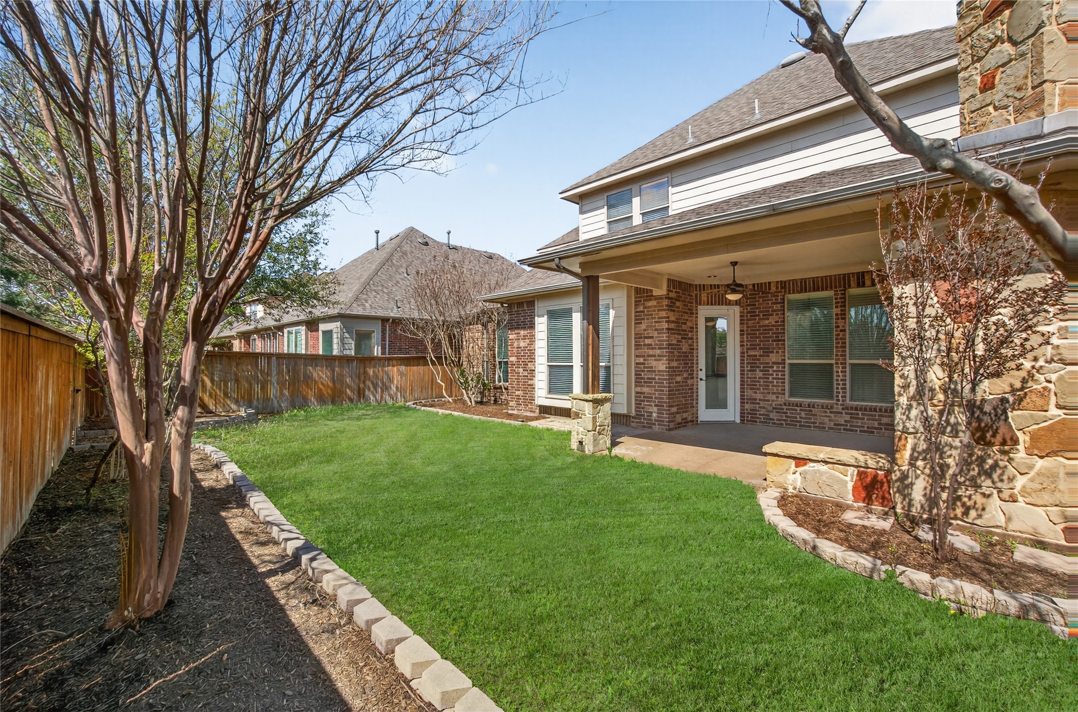 2538 Broadway Drive