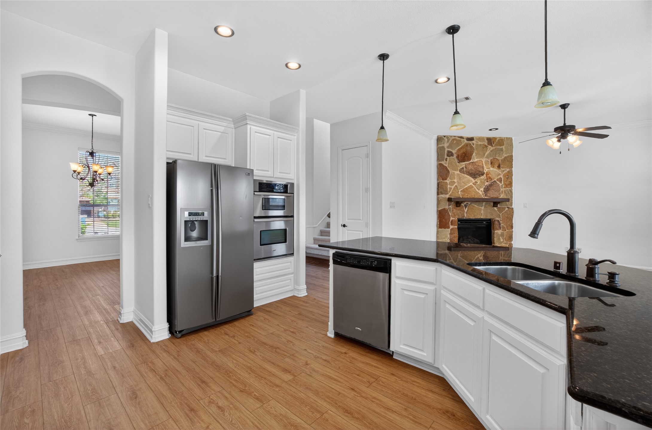 2538 Broadway Drive