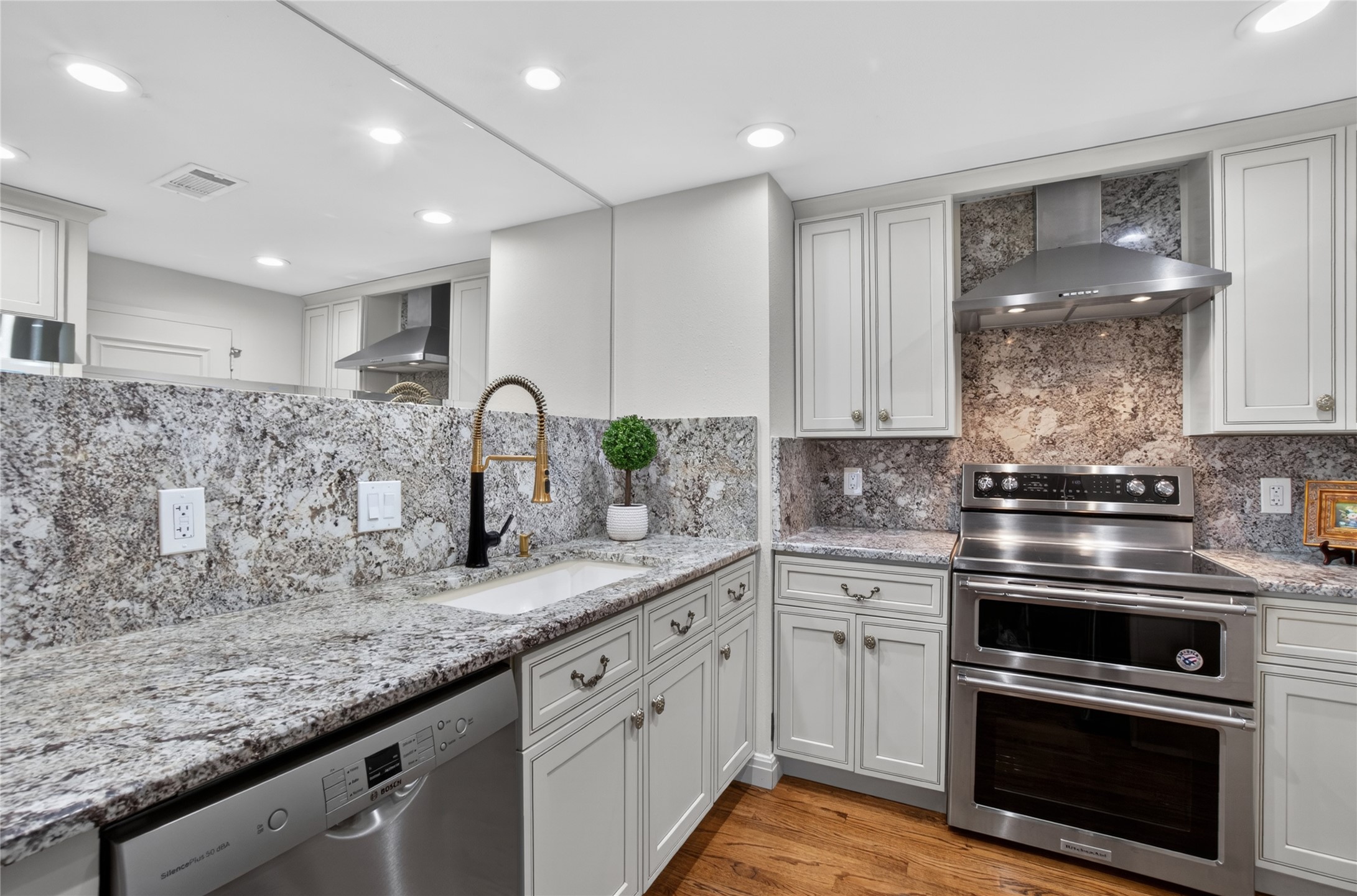 3310 Fairmount Street 7D