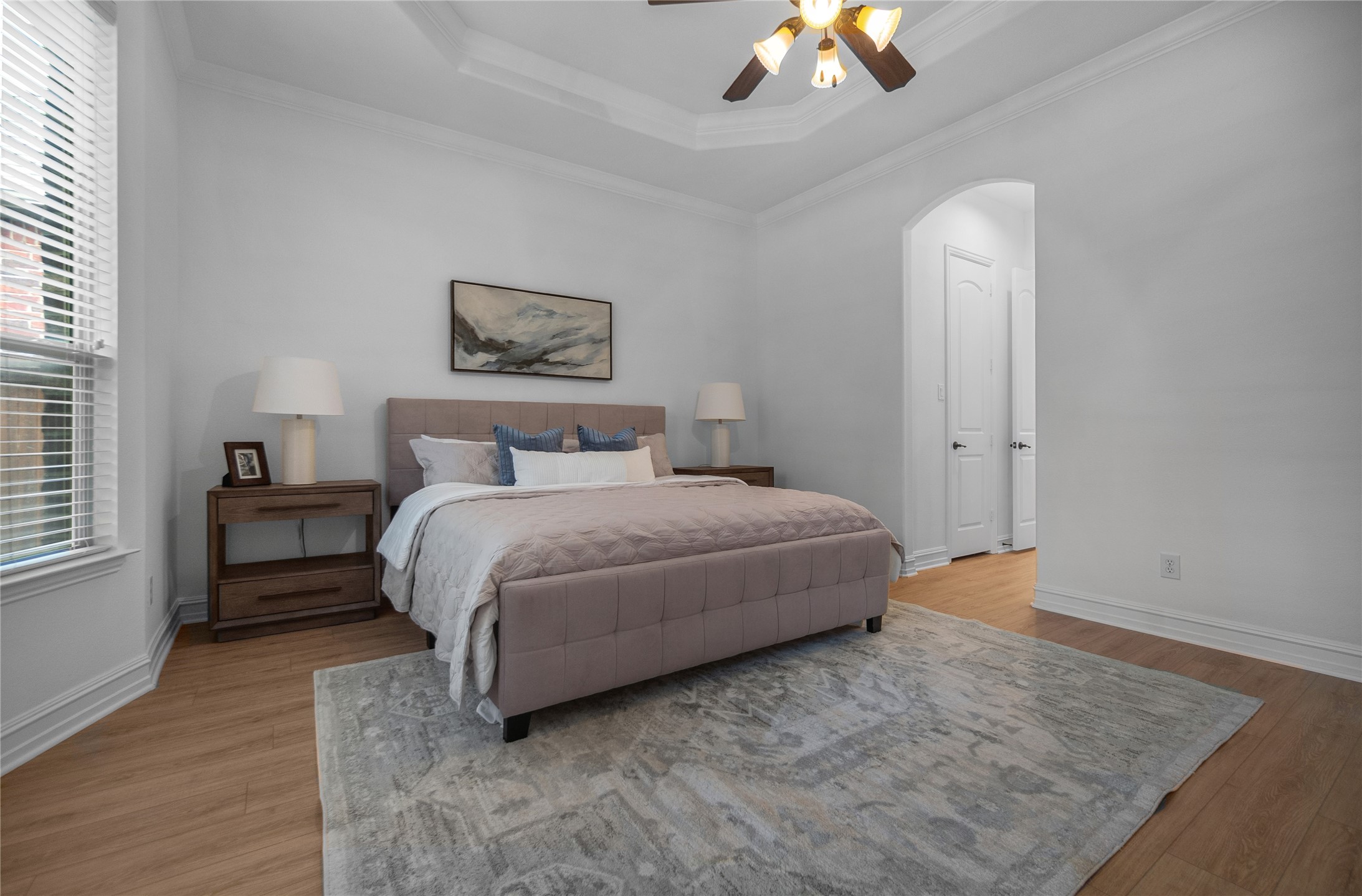 2538 Broadway Drive