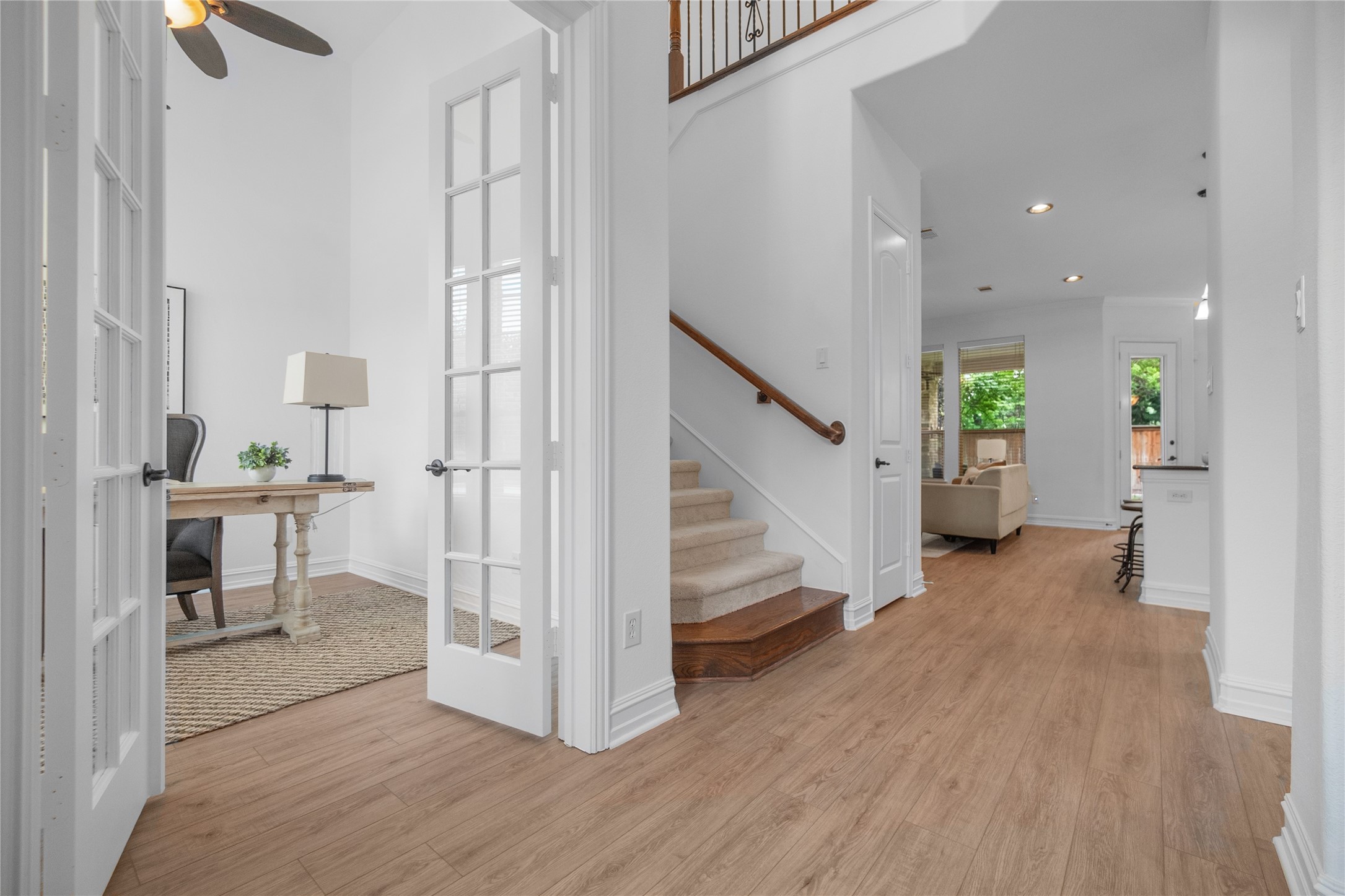 2538 Broadway Drive
