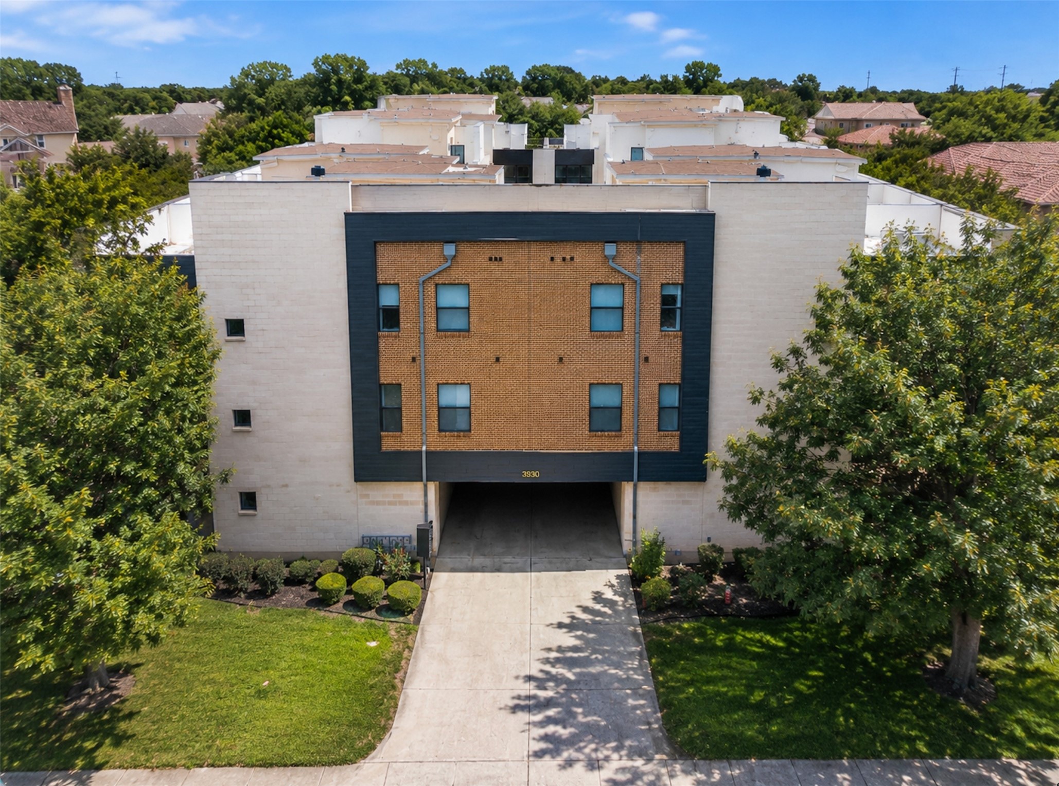 3930 Bowser Avenue