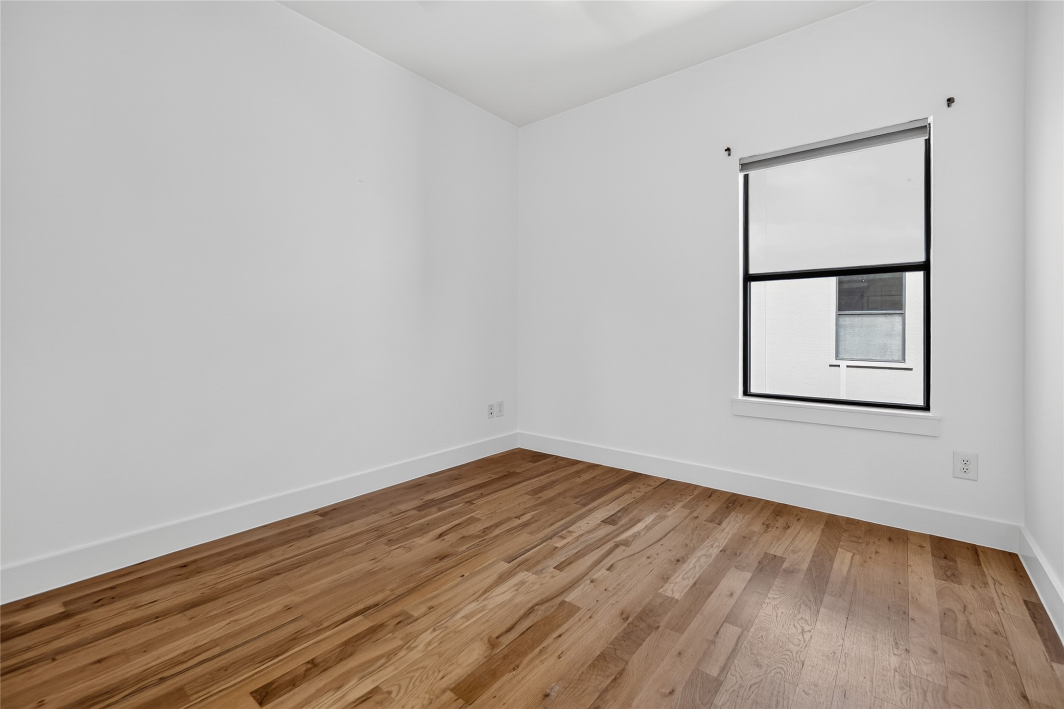 3930 Bowser Avenue 10