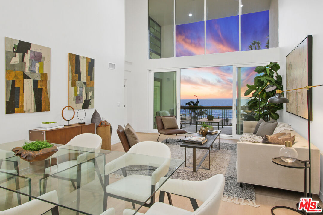1025 Ocean Ave Unit: 301