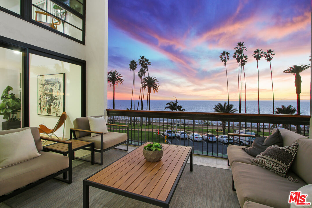 1025 Ocean Ave Unit: 301