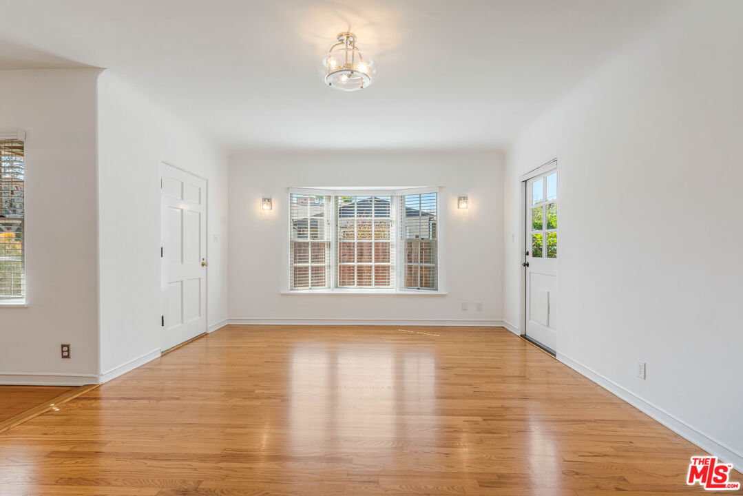 2409 28th St Unit: 1
