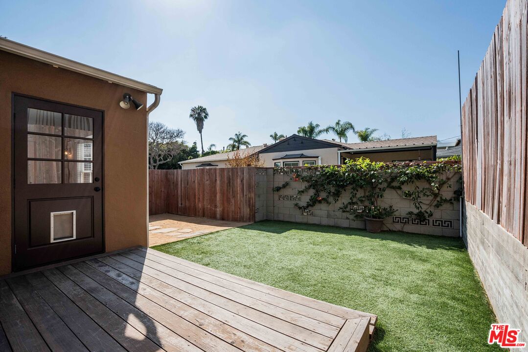 2409 28th St Unit: 1
