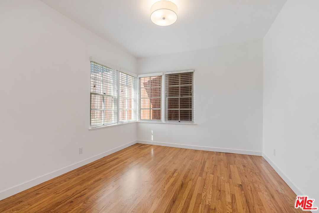 2409 28th St Unit: 1